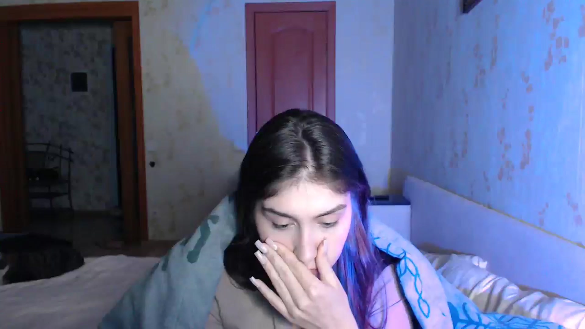 Gallery image thumbnail from NiceNCute's myfreecams stream on, 04/11/2026, 17:32 image 17 of 20