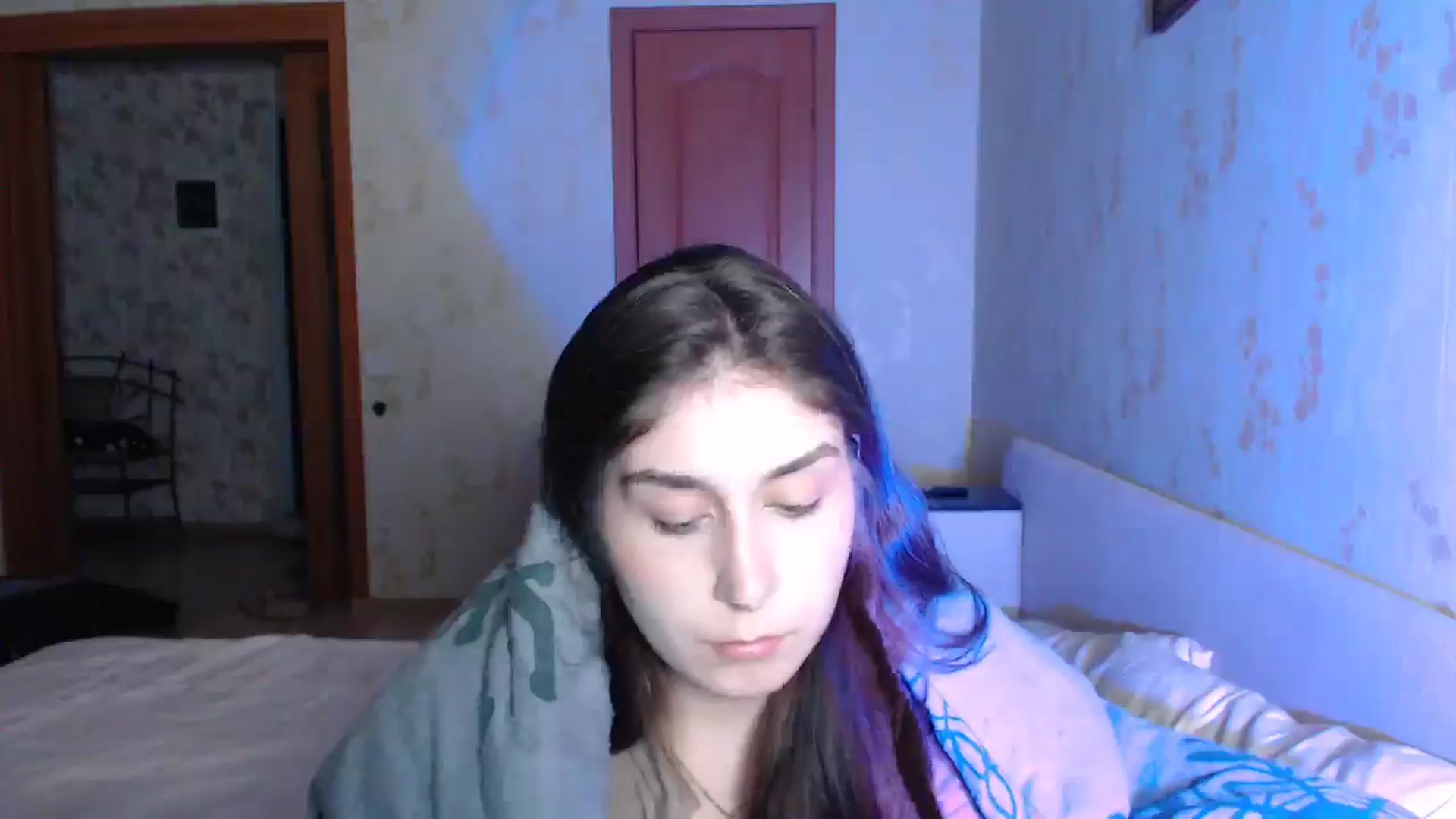 Gallery image thumbnail from NiceNCute's myfreecams stream on, 04/11/2026, 17:32 image 10 of 20