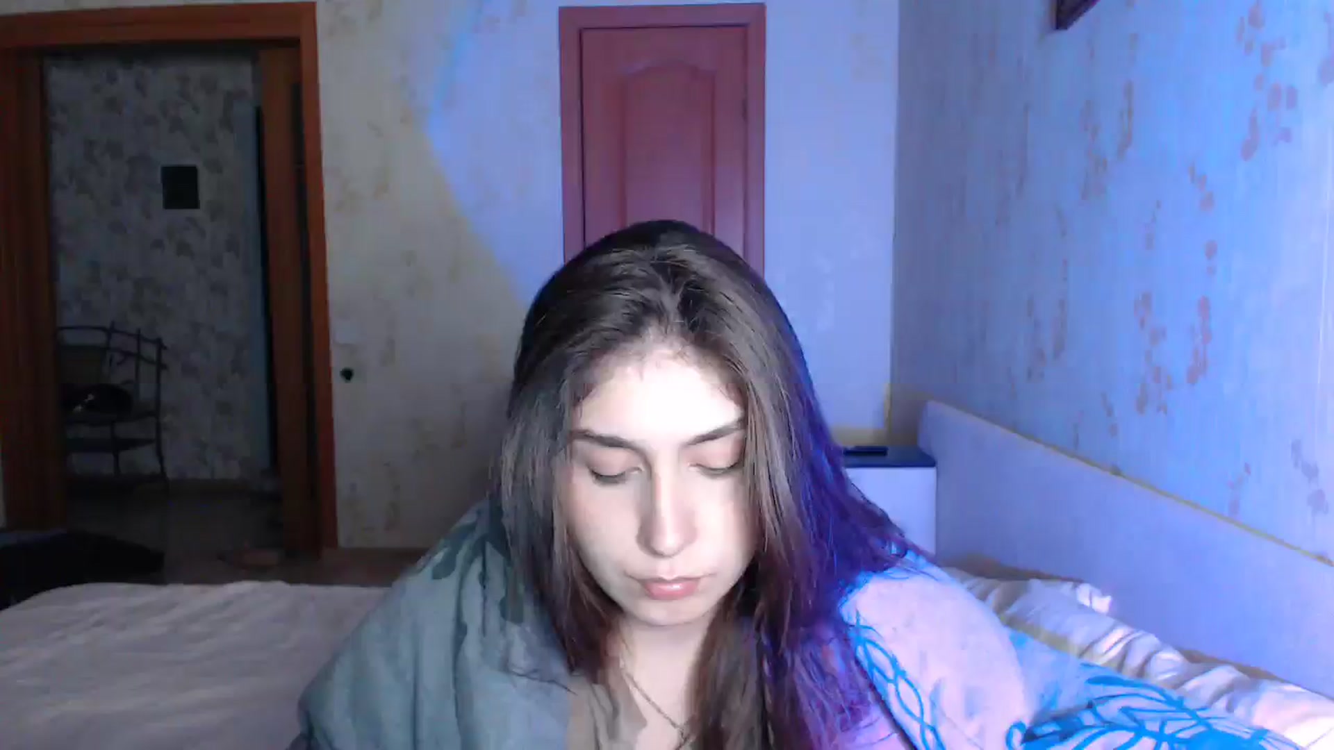 Gallery image thumbnail from NiceNCute's myfreecams stream on, 04/11/2026, 17:32 image 9 of 20