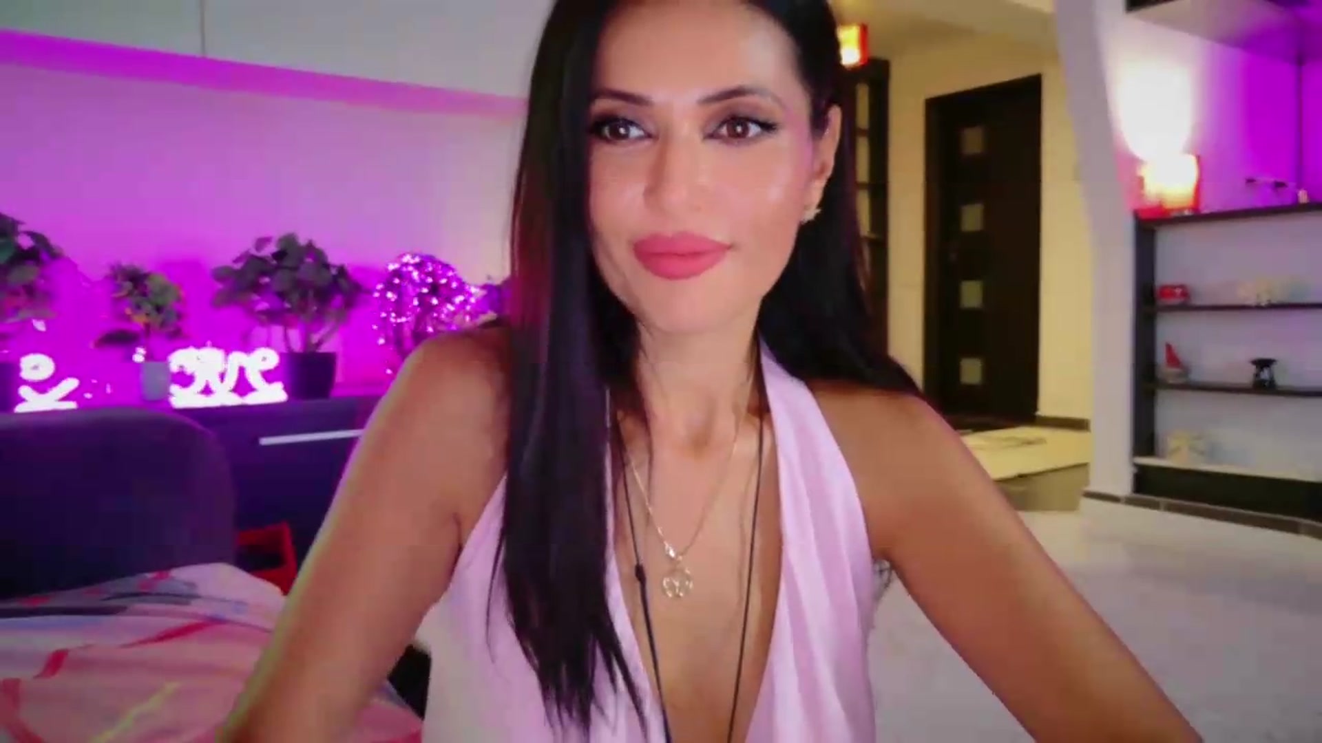Gallery image thumbnail from NicePussy_'s myfreecams stream on, 08/14/2026, 02:02 image 5 of 20