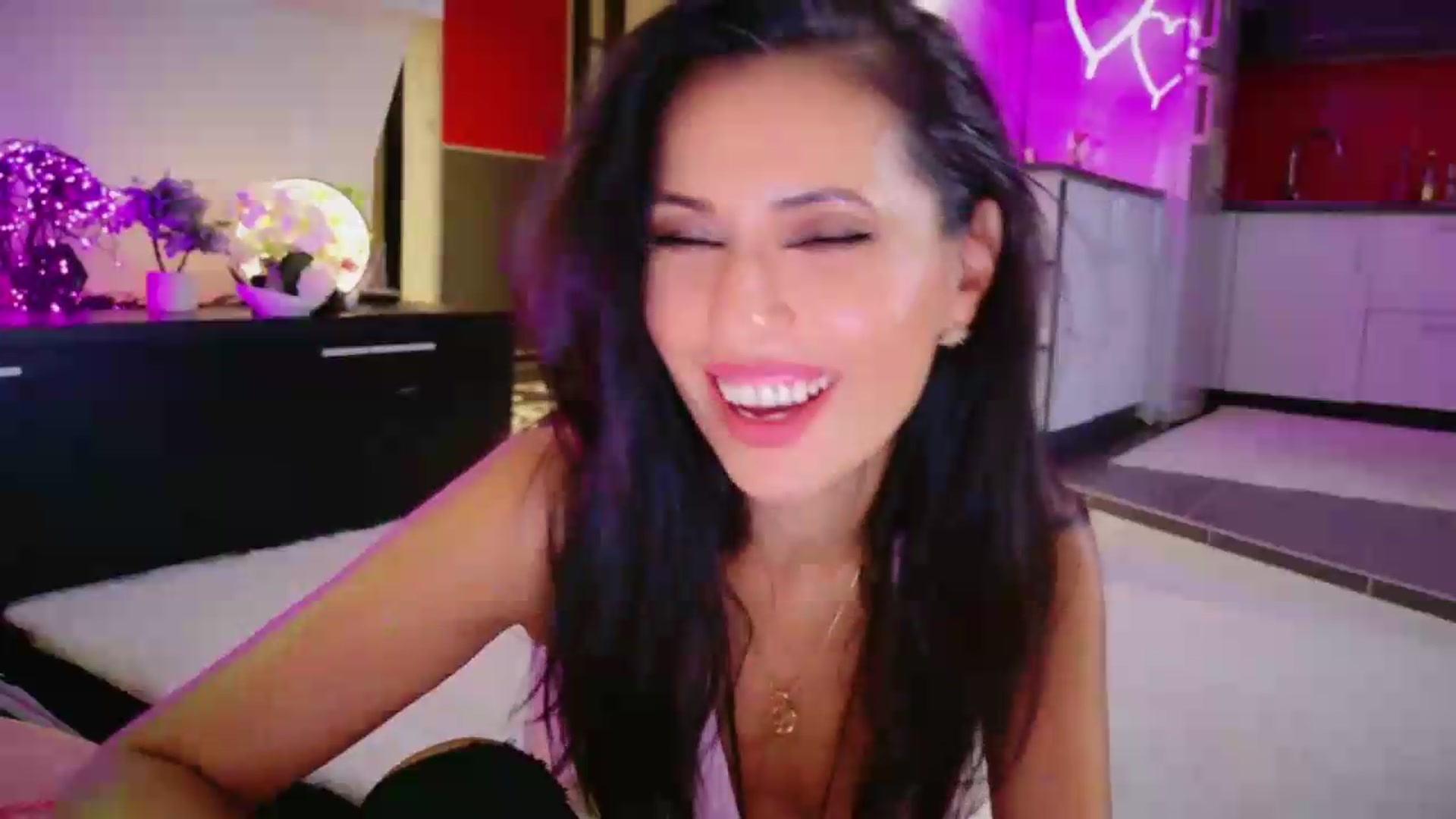 Gallery image thumbnail from NicePussy_'s myfreecams stream on, 08/14/2026, 02:02 image 16 of 20