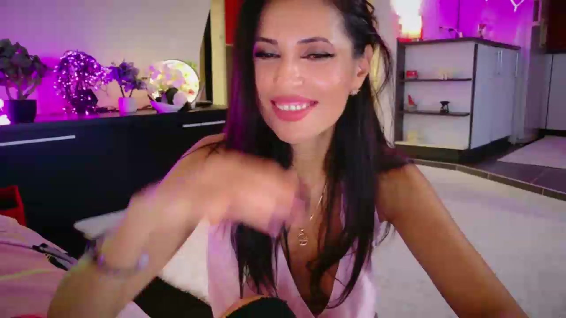 Gallery image thumbnail from NicePussy_'s myfreecams stream on, 08/14/2026, 02:02 image 18 of 20