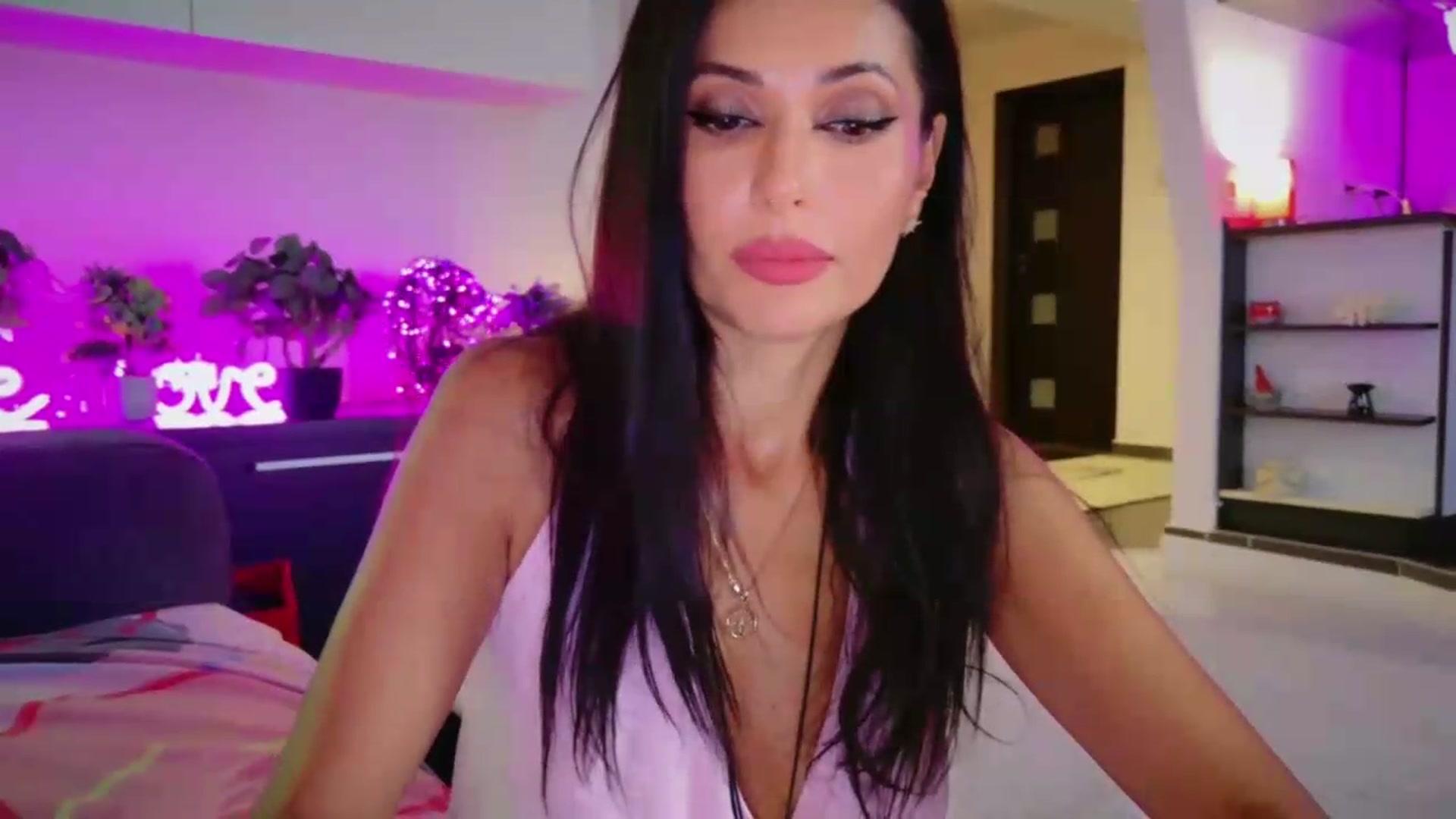 Gallery image thumbnail from NicePussy_'s myfreecams stream on, 08/14/2026, 02:02 image 4 of 20