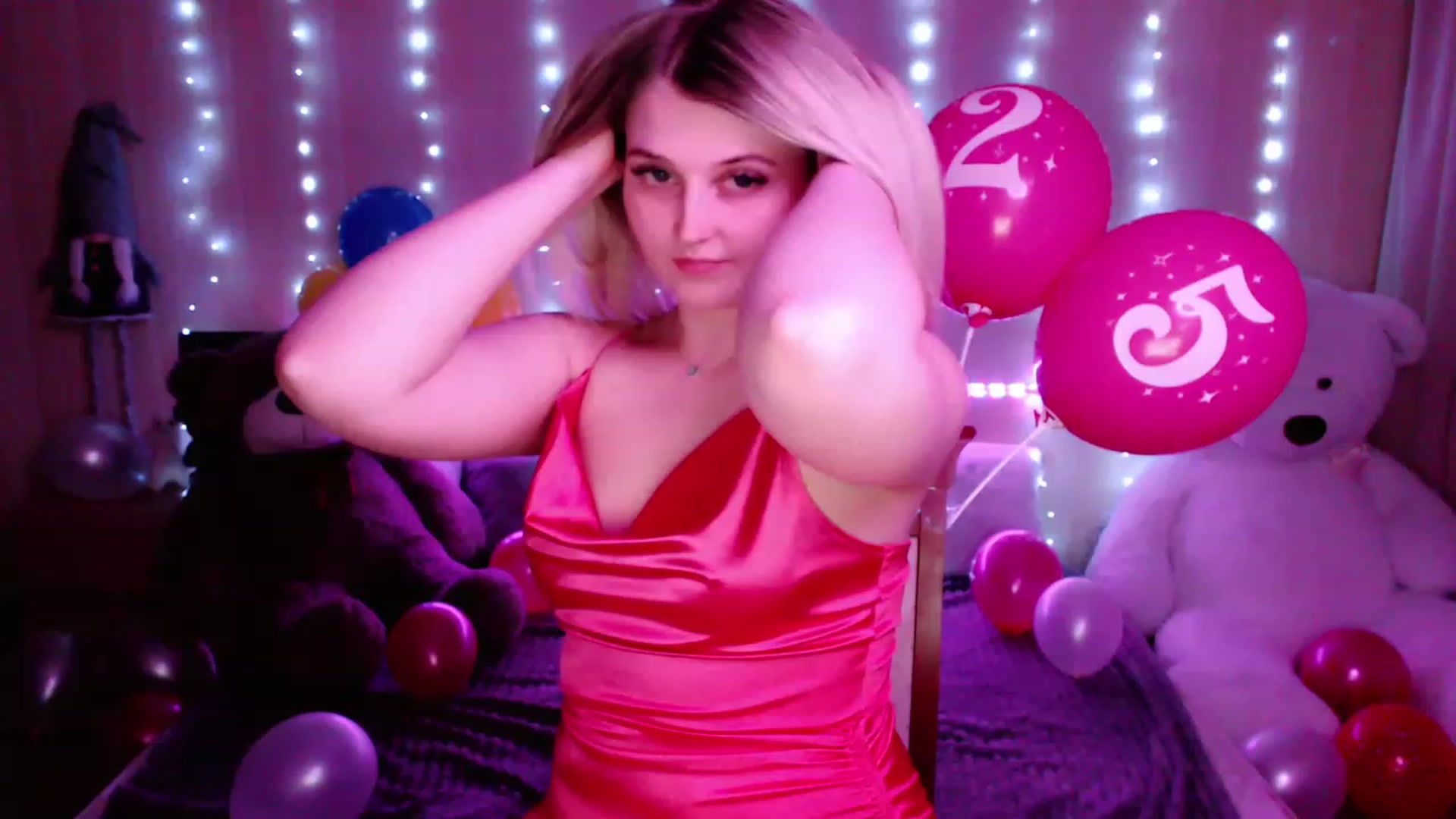 Gallery image thumbnail from Nice_Ass007's myfreecams stream on, 05/02/2023, 24:26 image 8 of 20