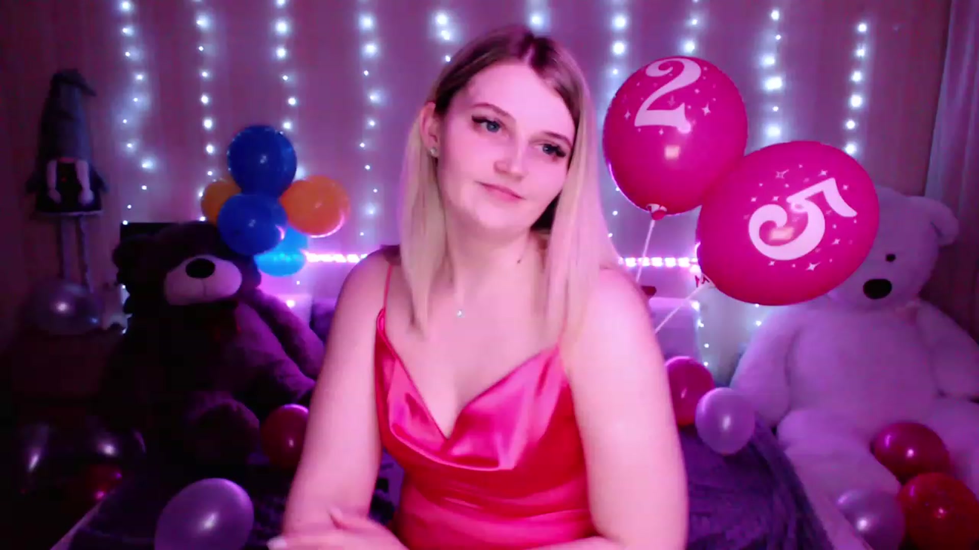 Gallery image thumbnail from Nice_Ass007's myfreecams stream on, 05/02/2023, 24:26 image 7 of 20