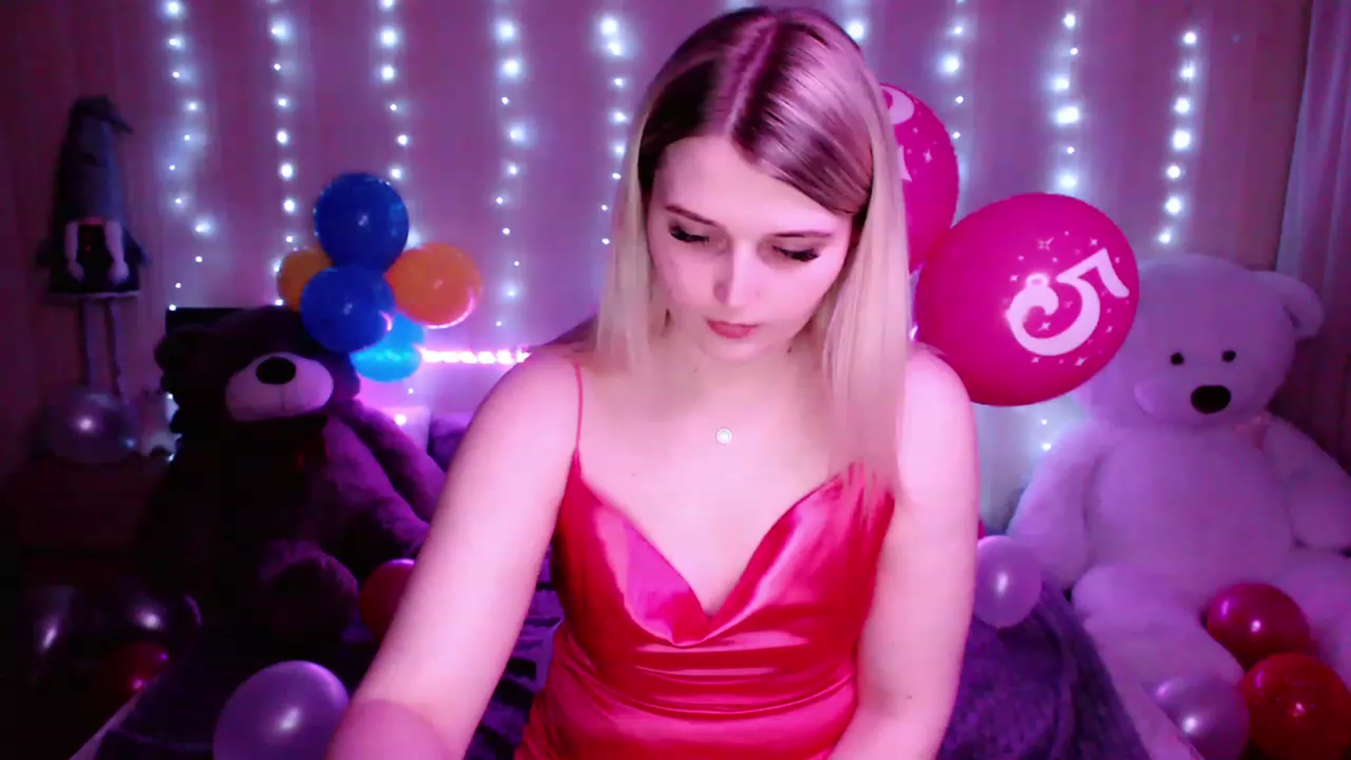 Gallery image thumbnail from Nice_Ass007's myfreecams stream on, 05/02/2023, 24:26 image 17 of 20