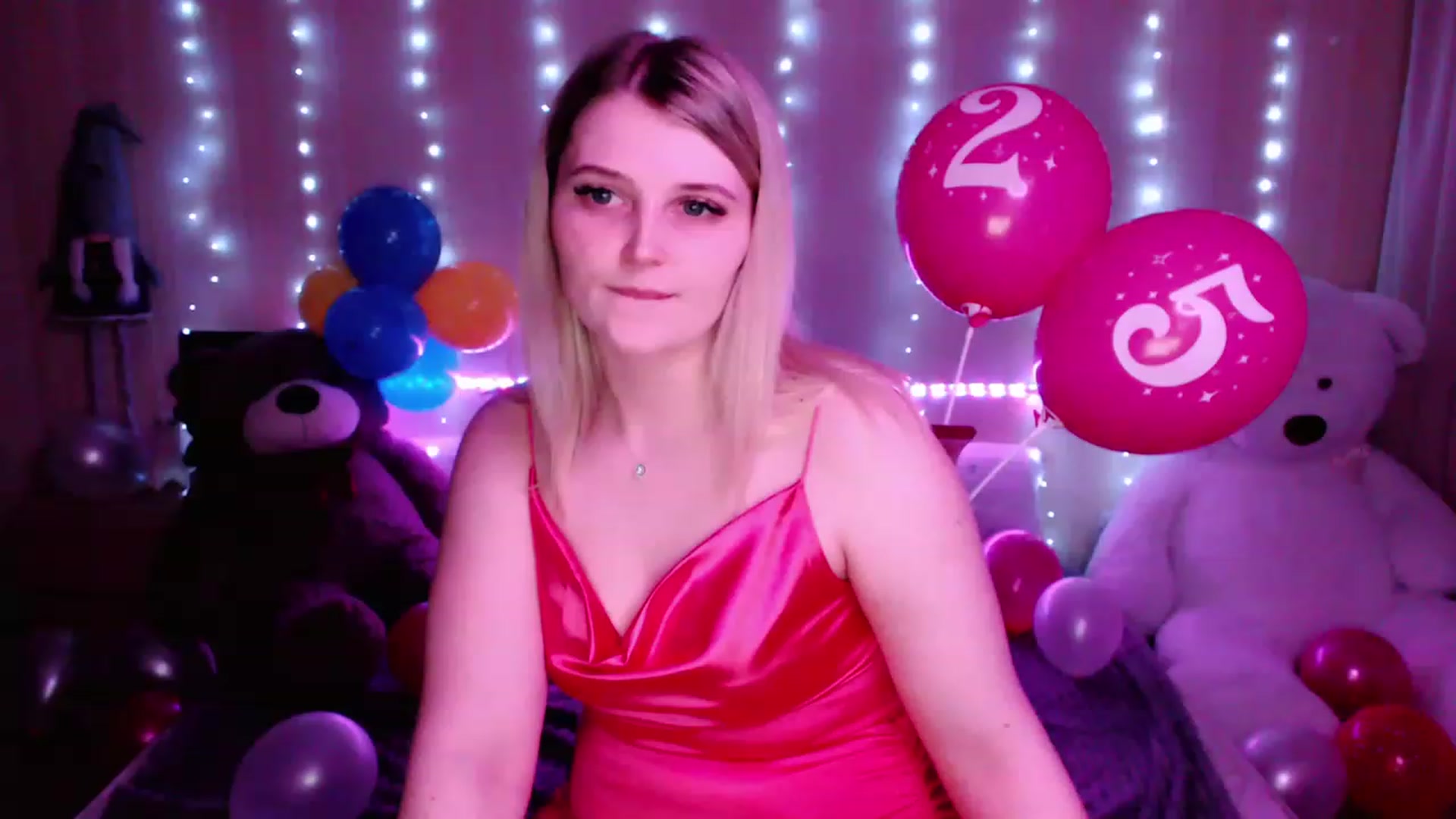 Gallery image thumbnail from Nice_Ass007's myfreecams stream on, 05/02/2023, 24:26 image 3 of 20