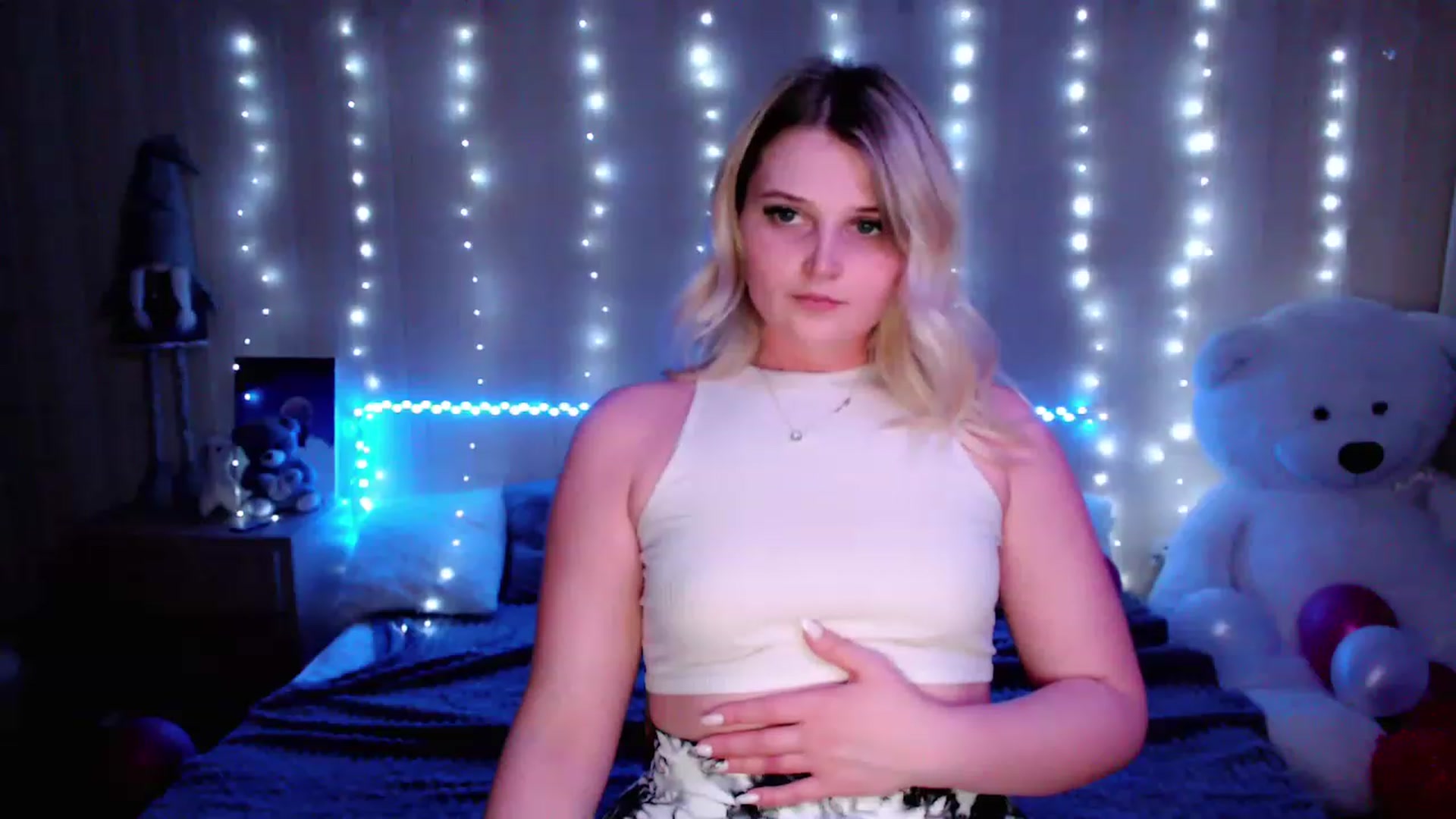 Gallery image thumbnail from Nice_Ass007's myfreecams stream on, 05/04/2023, 23:05 image 19 of 20