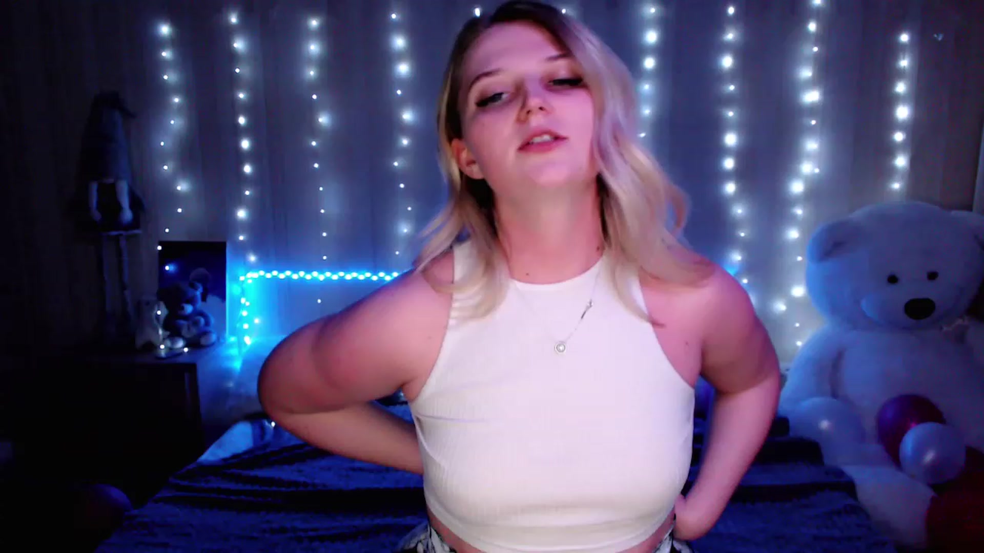 Gallery image thumbnail from Nice_Ass007's myfreecams stream on, 05/04/2023, 23:32 image 13 of 20