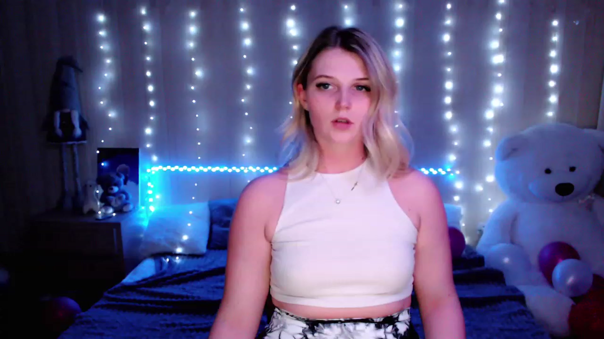 Gallery image thumbnail from Nice_Ass007's myfreecams stream on, 05/04/2023, 23:32 image 9 of 20