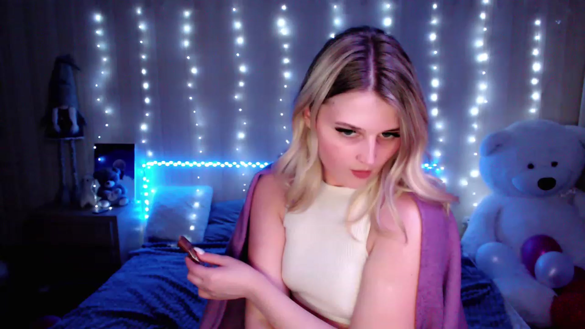 Gallery image thumbnail from Nice_Ass007's myfreecams stream on, 05/05/2023, 24:43 image 3 of 20