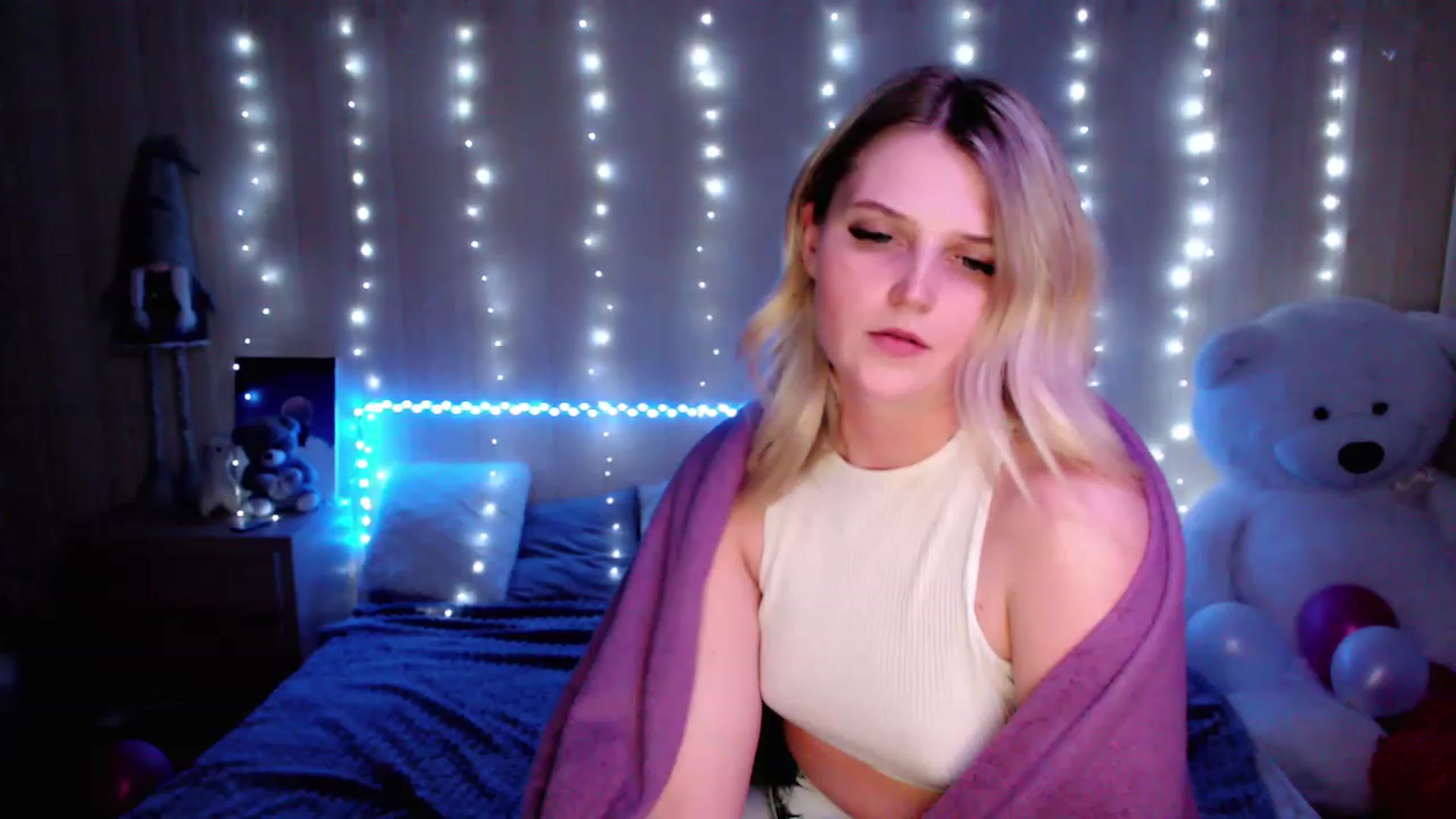 Gallery image thumbnail from Nice_Ass007's myfreecams stream on, 05/05/2023, 24:43 image 13 of 20