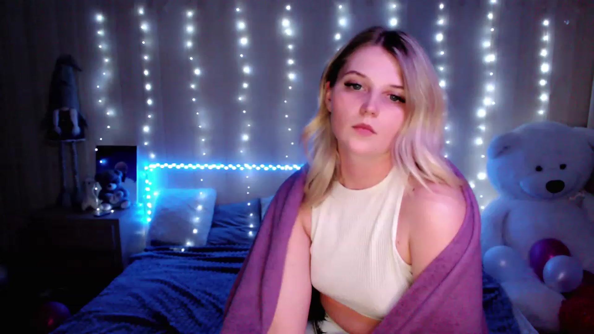 Gallery image thumbnail from Nice_Ass007's myfreecams stream on, 05/05/2023, 24:43 image 11 of 20