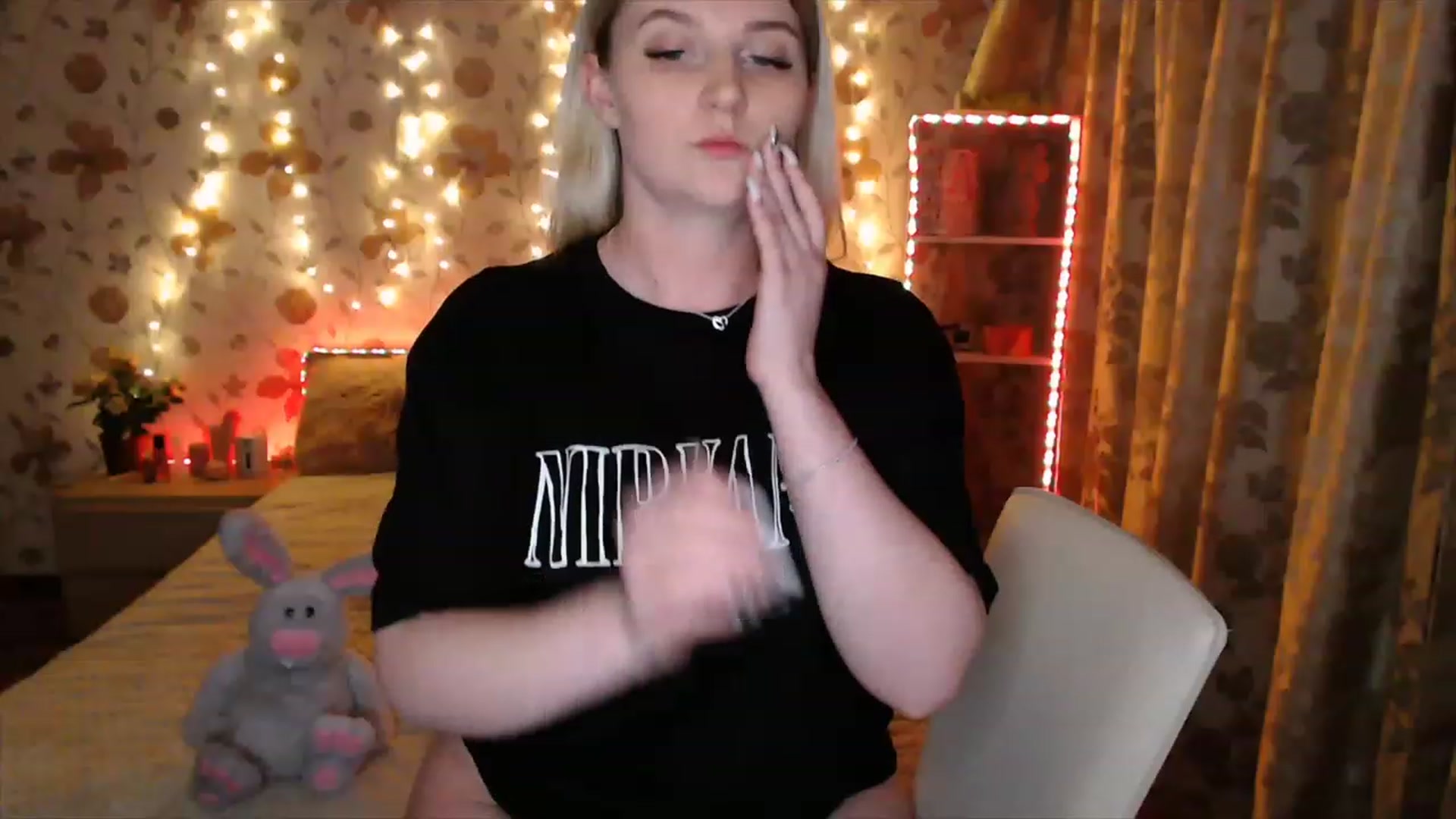 Gallery image thumbnail from Nice_Ass007's myfreecams stream on, 05/10/2023, 24:42 image 19 of 20