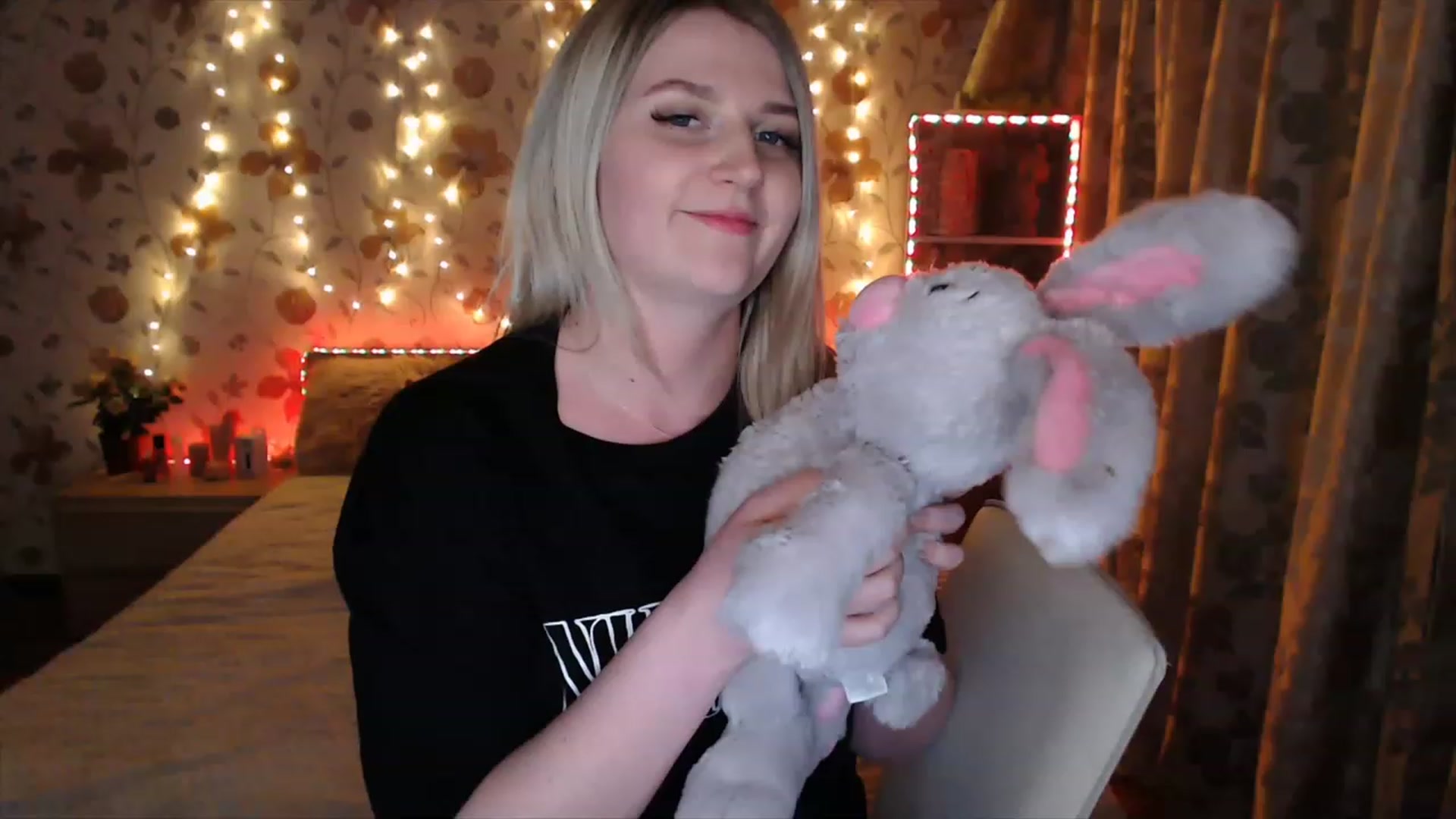 Gallery image thumbnail from Nice_Ass007's myfreecams stream on, 05/10/2023, 24:42 image 6 of 20