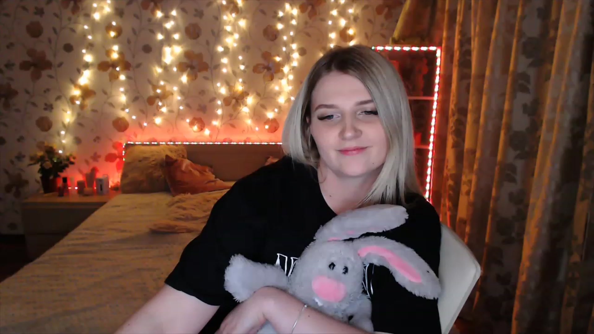 Gallery image thumbnail from Nice_Ass007's myfreecams stream on, 05/10/2023, 24:42 image 7 of 20