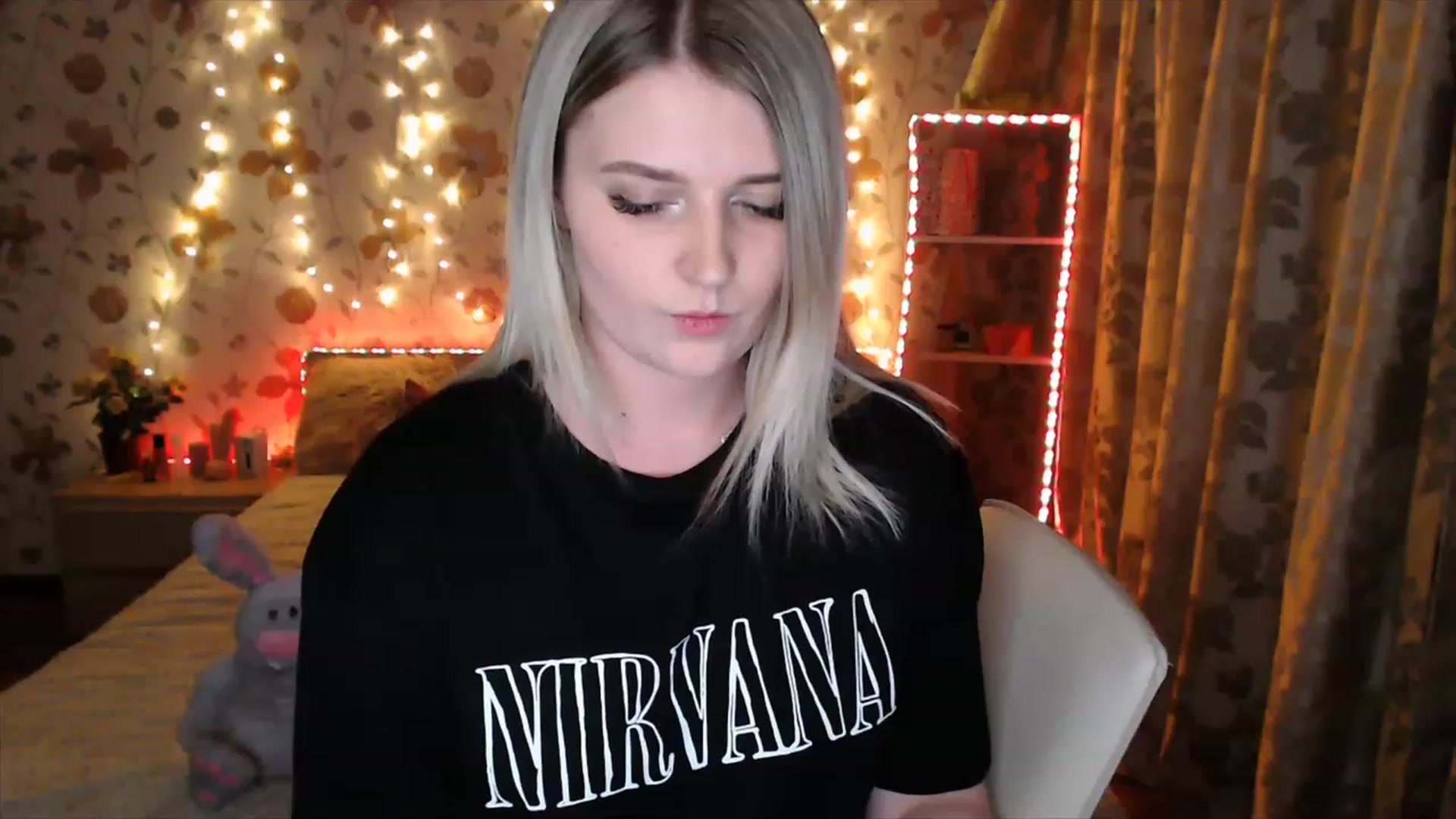 Gallery image thumbnail from Nice_Ass007's myfreecams stream on, 05/10/2023, 24:42 image 12 of 20