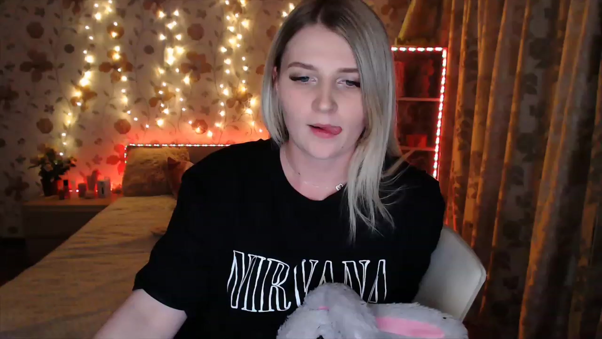 Gallery image thumbnail from Nice_Ass007's myfreecams stream on, 05/10/2023, 24:42 image 11 of 20