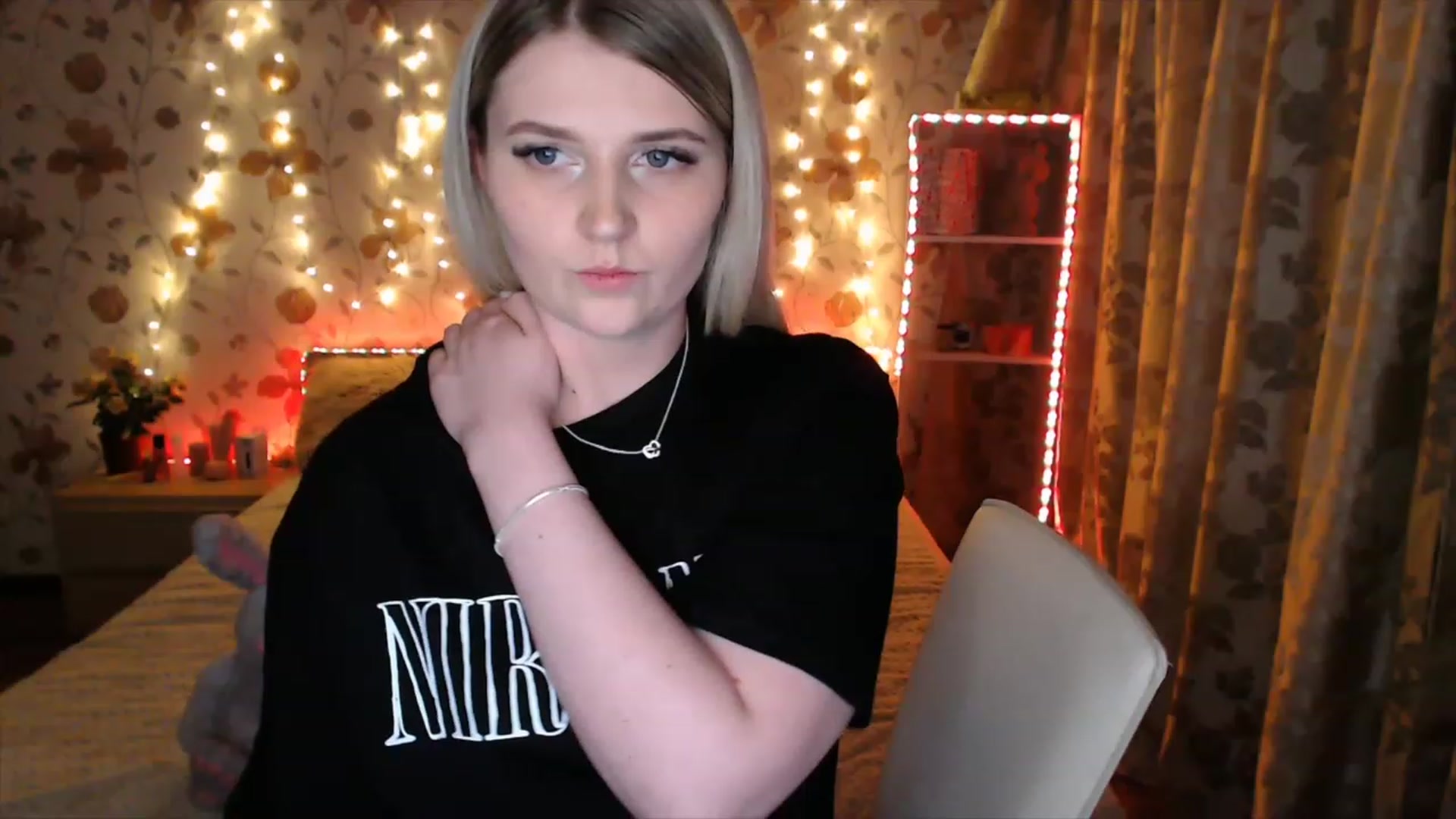 Gallery image thumbnail from Nice_Ass007's myfreecams stream on, 05/10/2023, 24:42 image 16 of 20