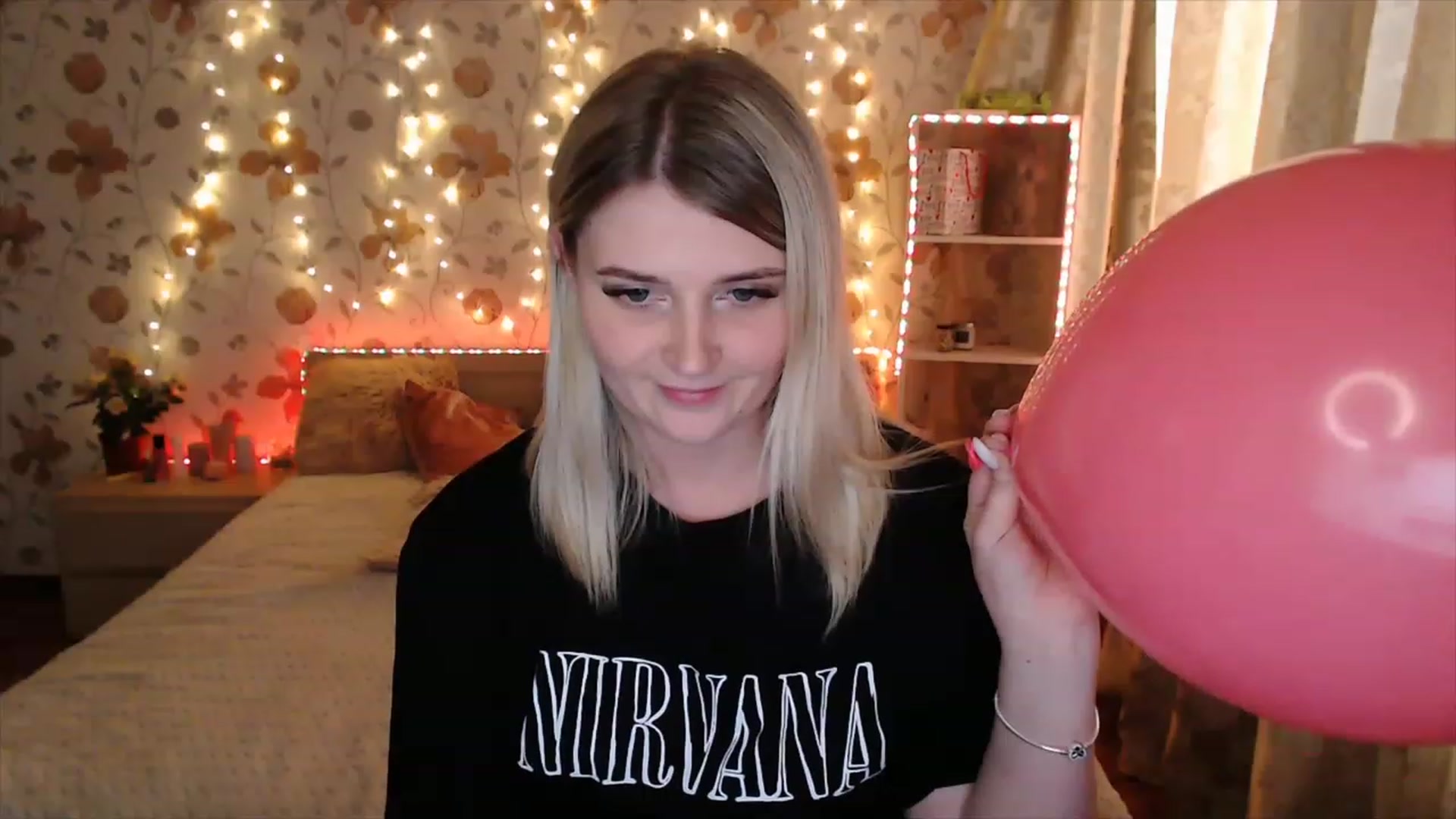 Gallery image thumbnail from Nice_Ass007's myfreecams stream on, 05/10/2023, 03:33 image 8 of 20
