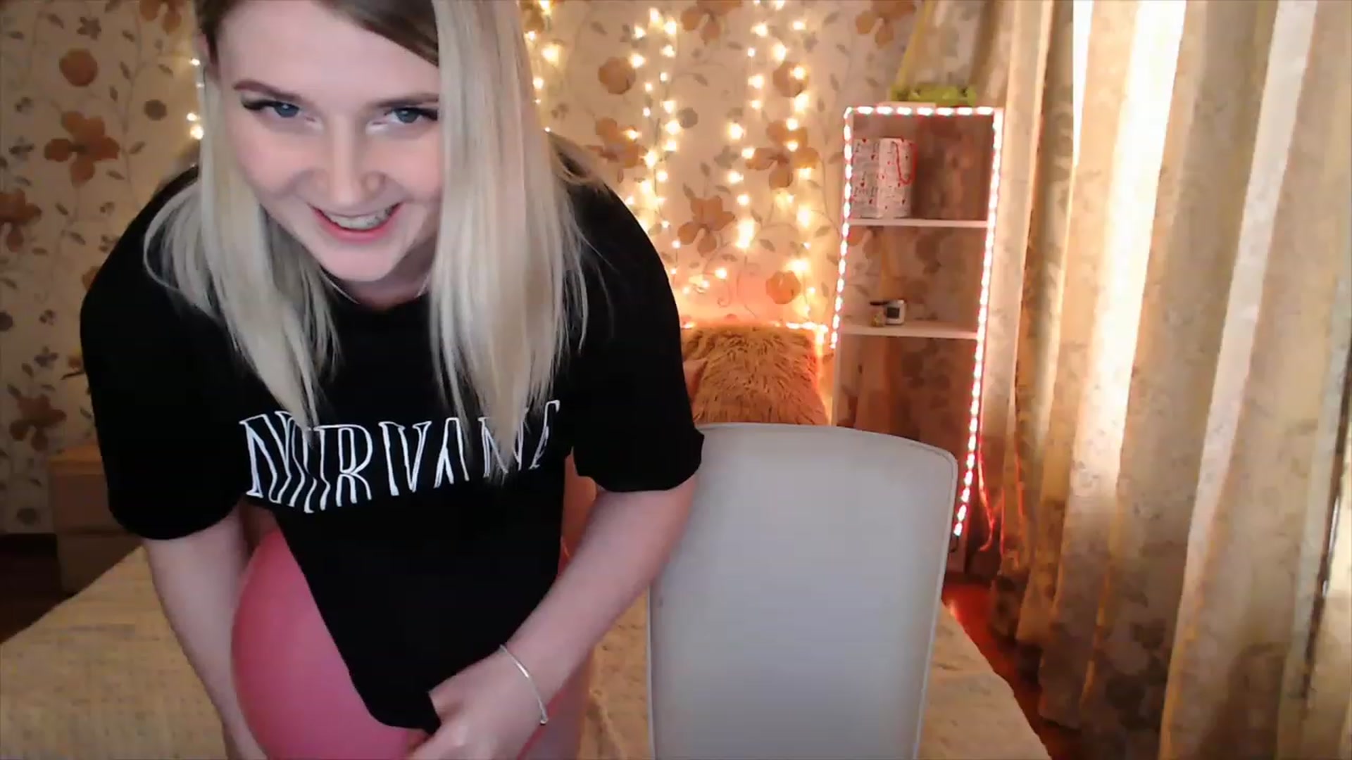 Gallery image thumbnail from Nice_Ass007's myfreecams stream on, 05/10/2023, 03:33 image 11 of 20