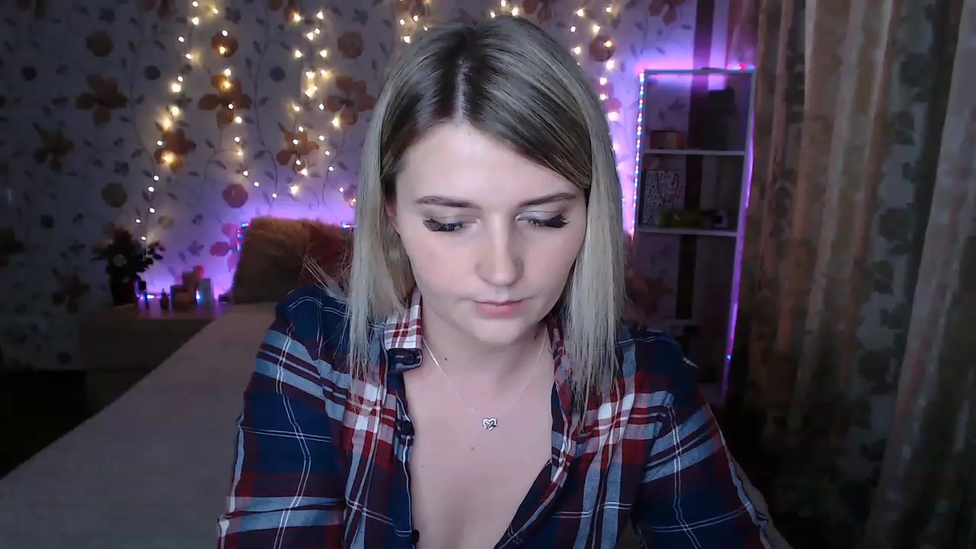 Gallery image thumbnail from Nice_Ass007's myfreecams stream on, 05/12/2023, 02:45 image 8 of 20