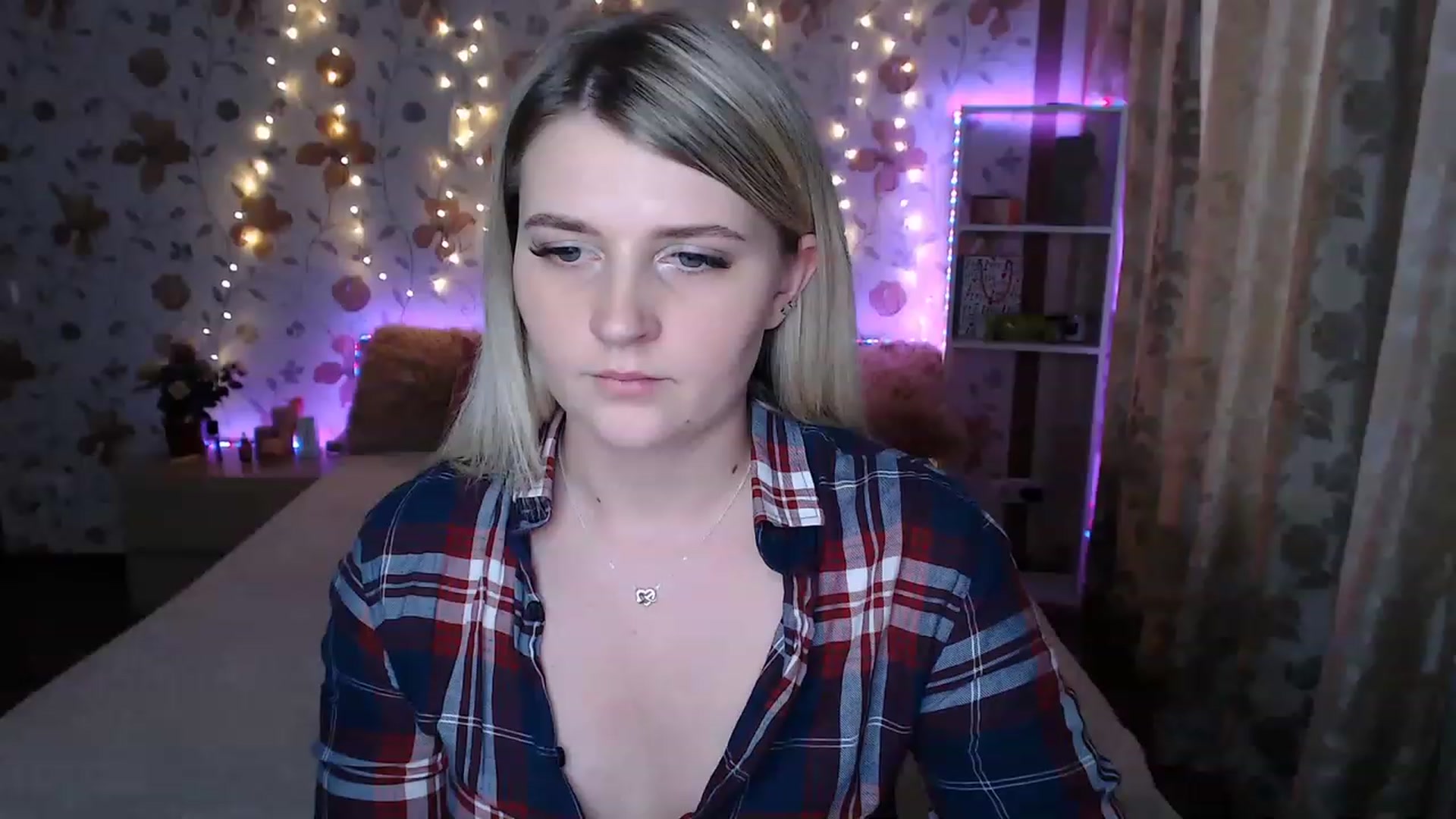 Gallery image thumbnail from Nice_Ass007's myfreecams stream on, 05/12/2023, 02:45 image 14 of 20
