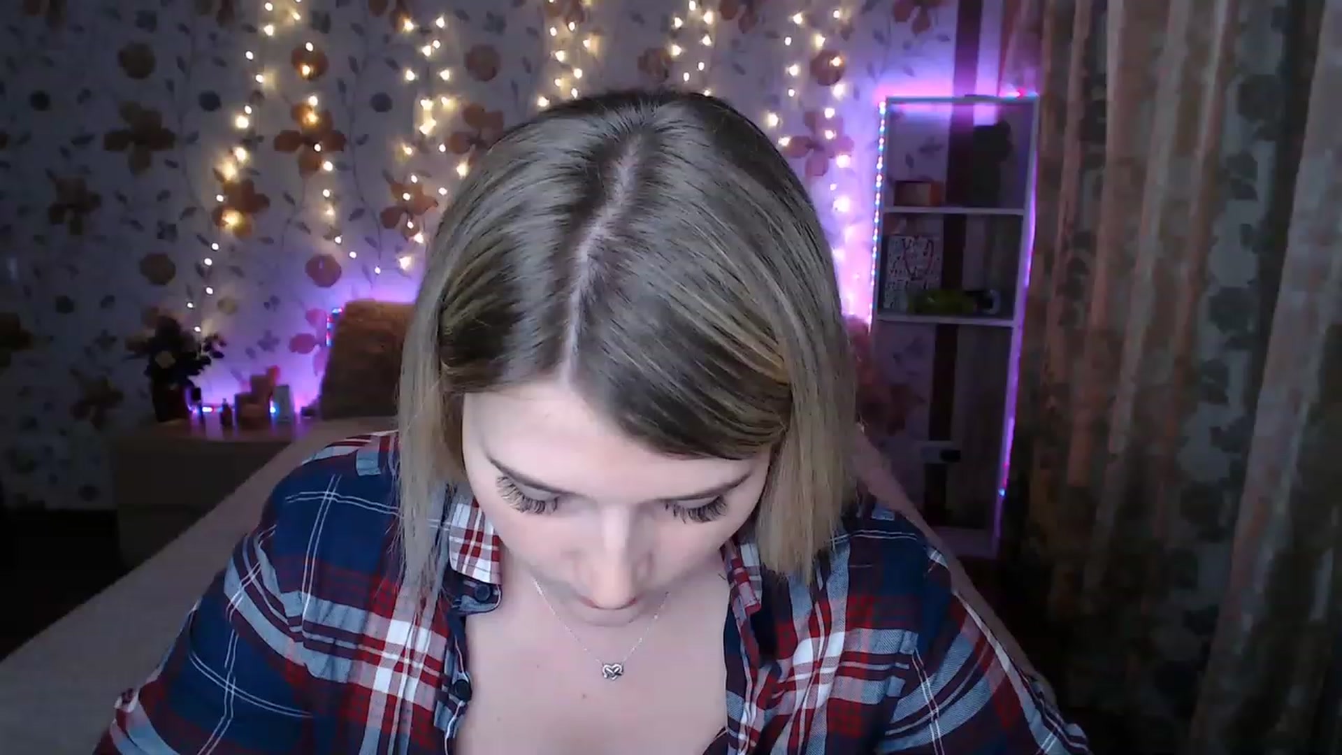 Gallery image thumbnail from Nice_Ass007's myfreecams stream on, 05/12/2023, 02:45 image 3 of 20