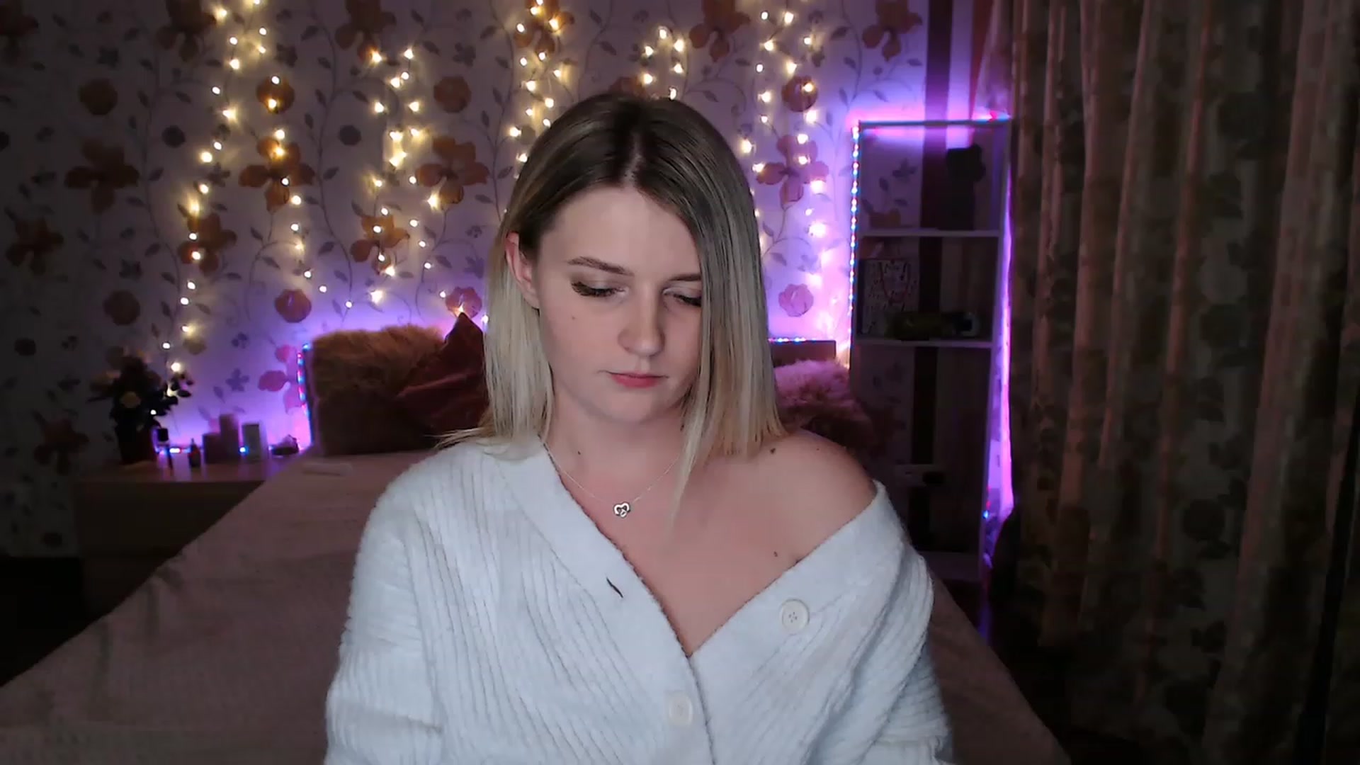 Gallery image thumbnail from Nice_Ass007's myfreecams stream on, 05/13/2023, 01:17 image 16 of 20