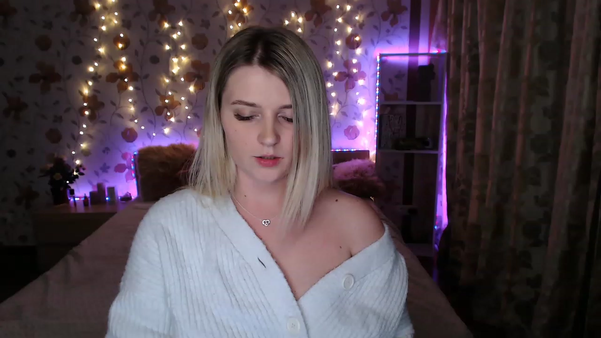Gallery image thumbnail from Nice_Ass007's myfreecams stream on, 05/13/2023, 01:17 image 10 of 20