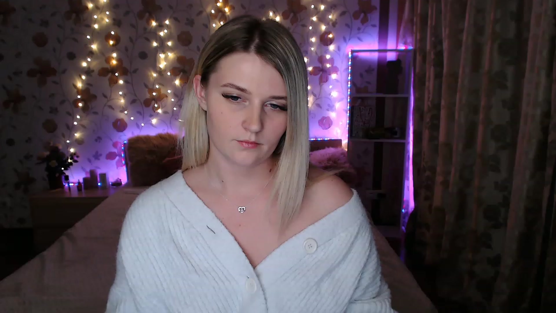 Gallery image thumbnail from Nice_Ass007's myfreecams stream on, 05/13/2023, 02:11 image 4 of 20