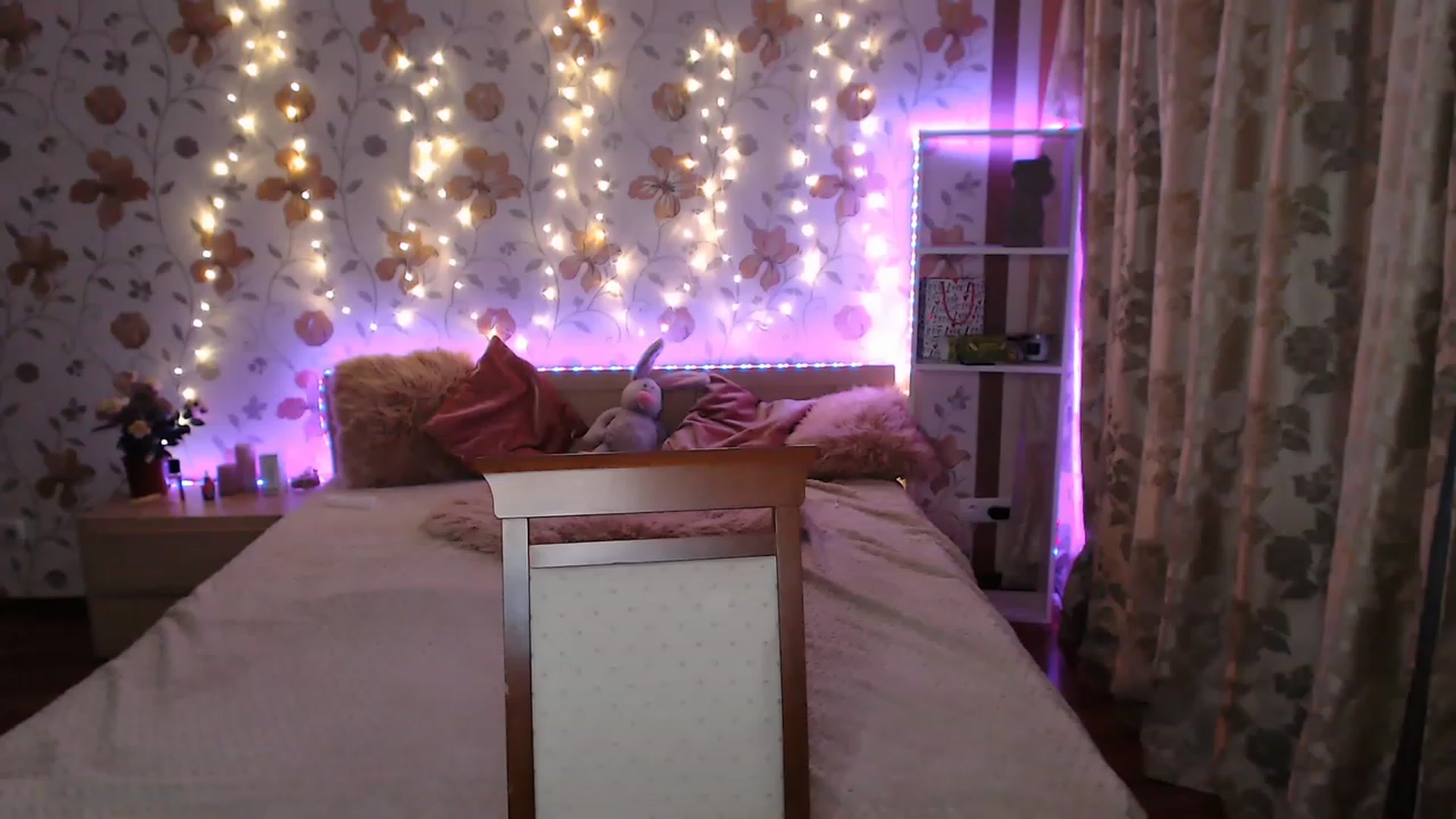 Gallery image thumbnail from Nice_Ass007's myfreecams stream on, 05/13/2023, 02:11 image 7 of 20