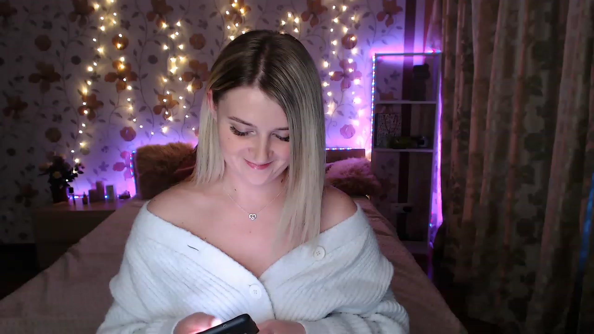 Gallery image thumbnail from Nice_Ass007's myfreecams stream on, 05/13/2023, 02:11 image 18 of 20