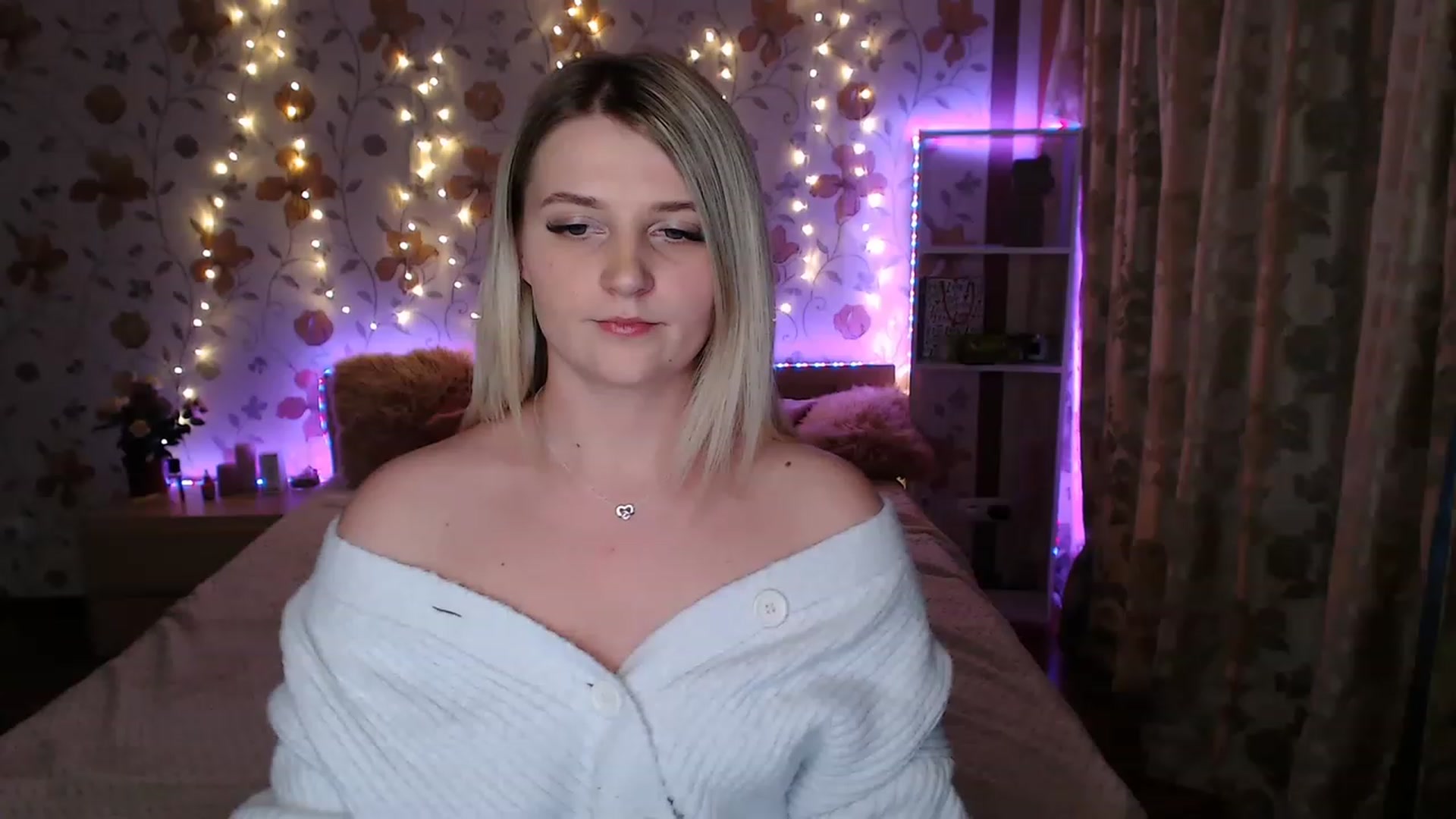 Gallery image thumbnail from Nice_Ass007's myfreecams stream on, 05/13/2023, 02:11 image 11 of 20