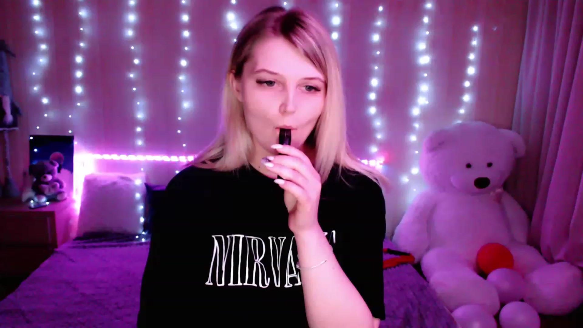 Gallery image thumbnail from Nice_Ass007's myfreecams stream on, 05/13/2023, 21:05 image 18 of 20