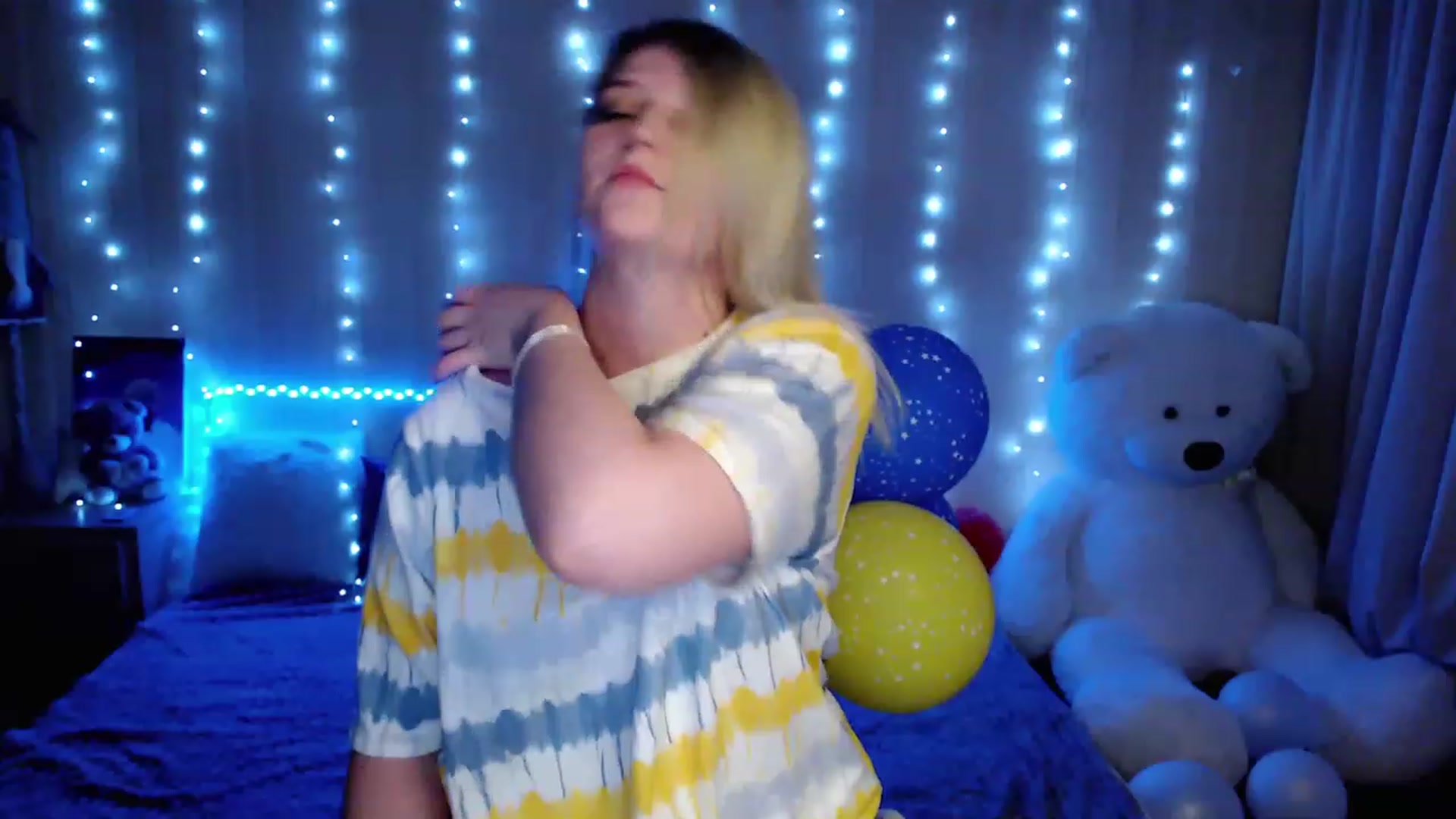 Gallery image thumbnail from Nice_Ass007's myfreecams stream on, 05/14/2023, 24:59 image 2 of 20