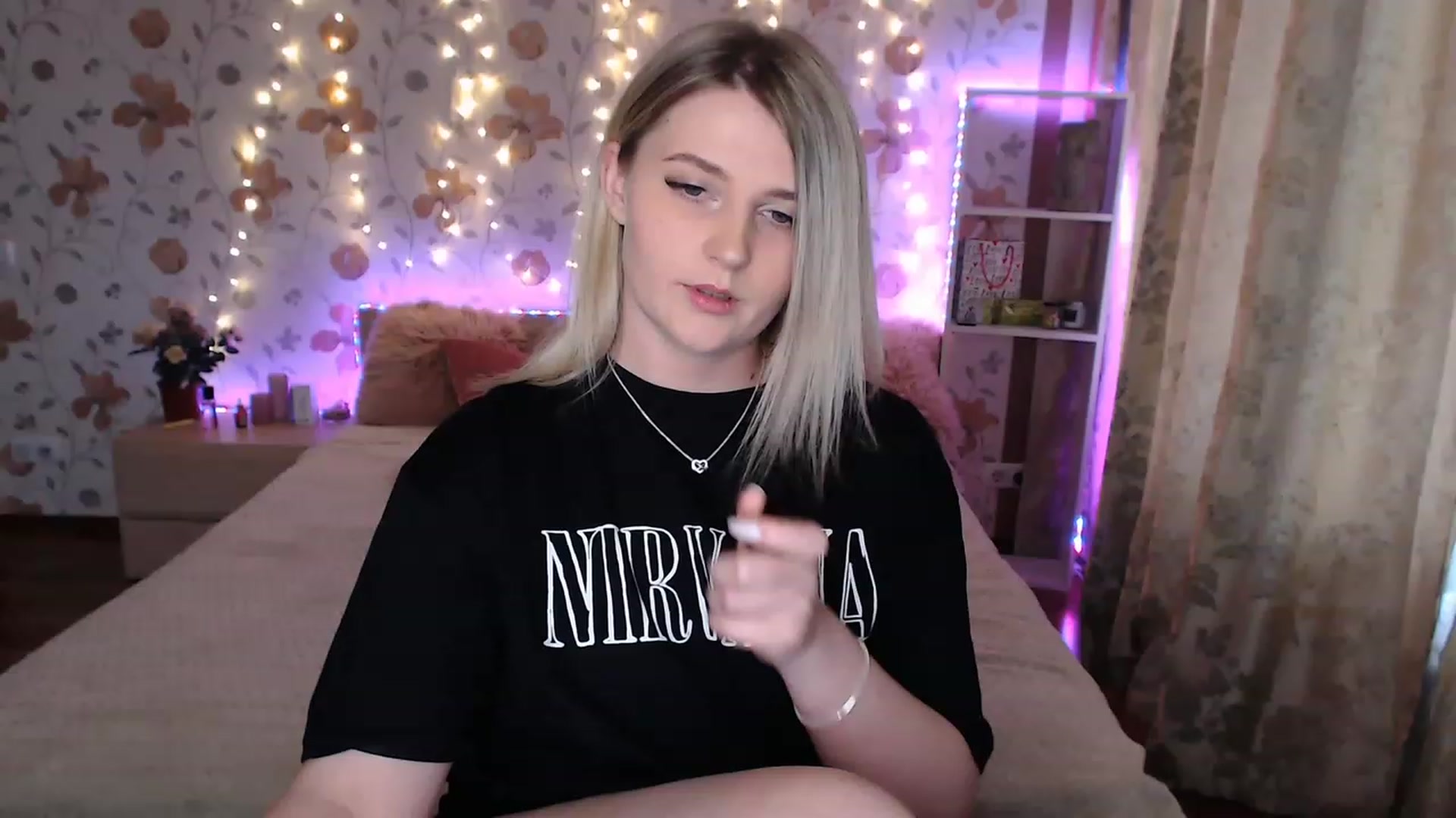 Gallery image thumbnail from Nice_Ass007's myfreecams stream on, 05/14/2023, 03:20 image 3 of 20