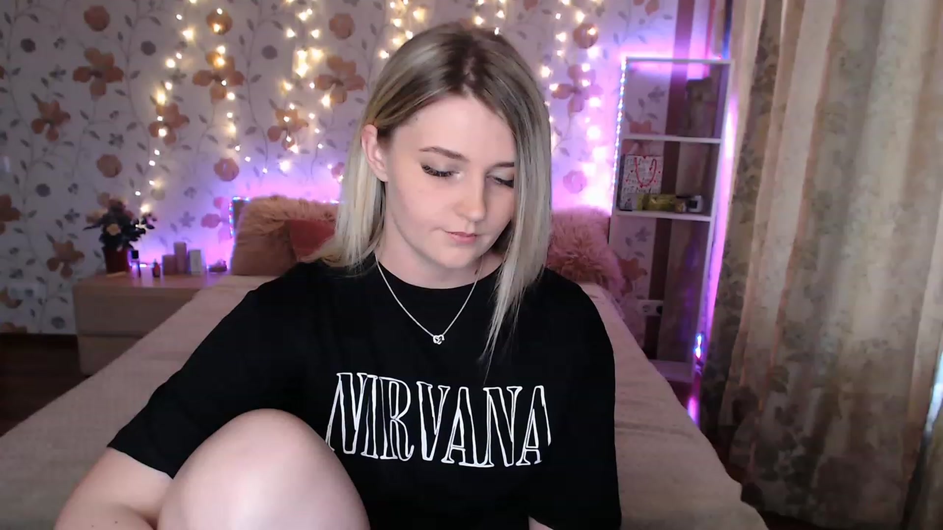 Gallery image thumbnail from Nice_Ass007's myfreecams stream on, 05/14/2023, 03:20 image 1 of 20