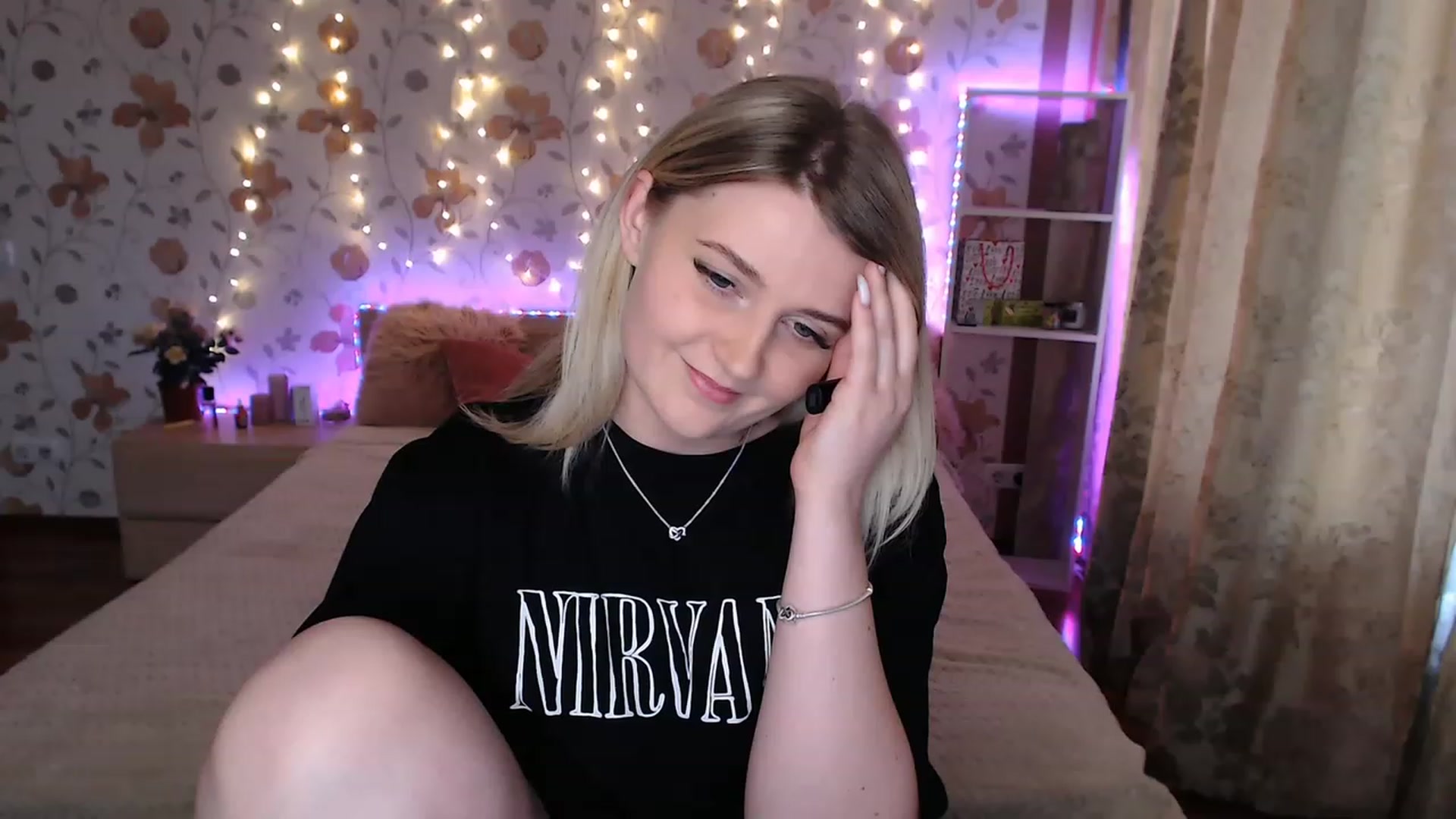 Gallery image thumbnail from Nice_Ass007's myfreecams stream on, 05/14/2023, 03:20 image 16 of 20