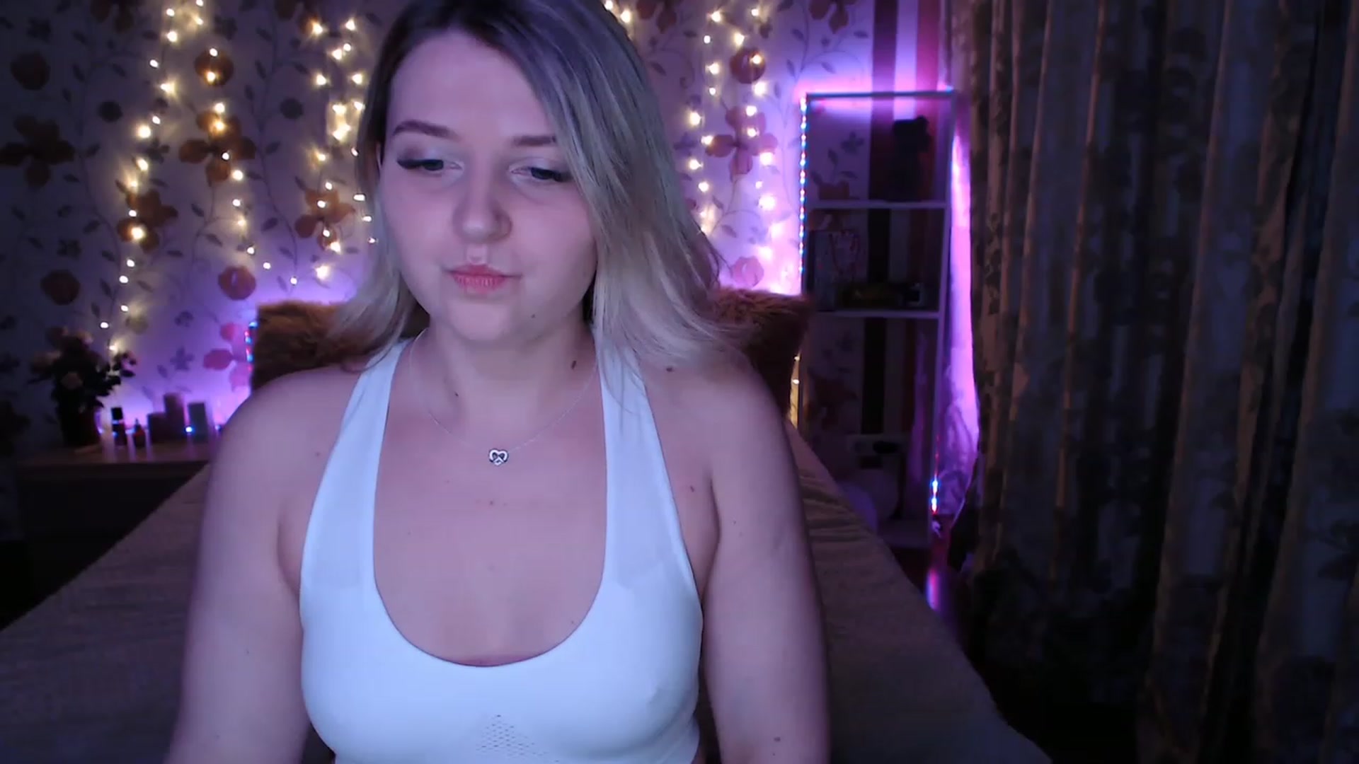 Gallery image thumbnail from Nice_Ass007's myfreecams stream on, 05/16/2023, 20:24 image 11 of 20