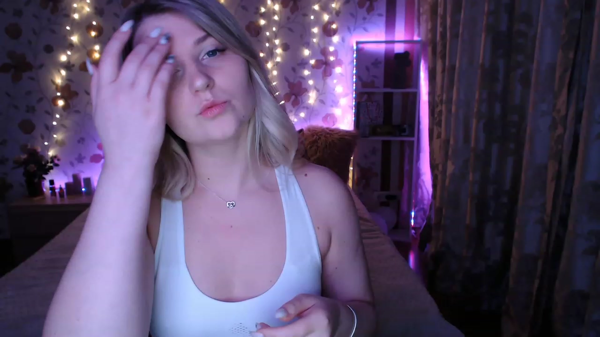 Gallery image thumbnail from Nice_Ass007's myfreecams stream on, 05/16/2023, 20:24 image 12 of 20