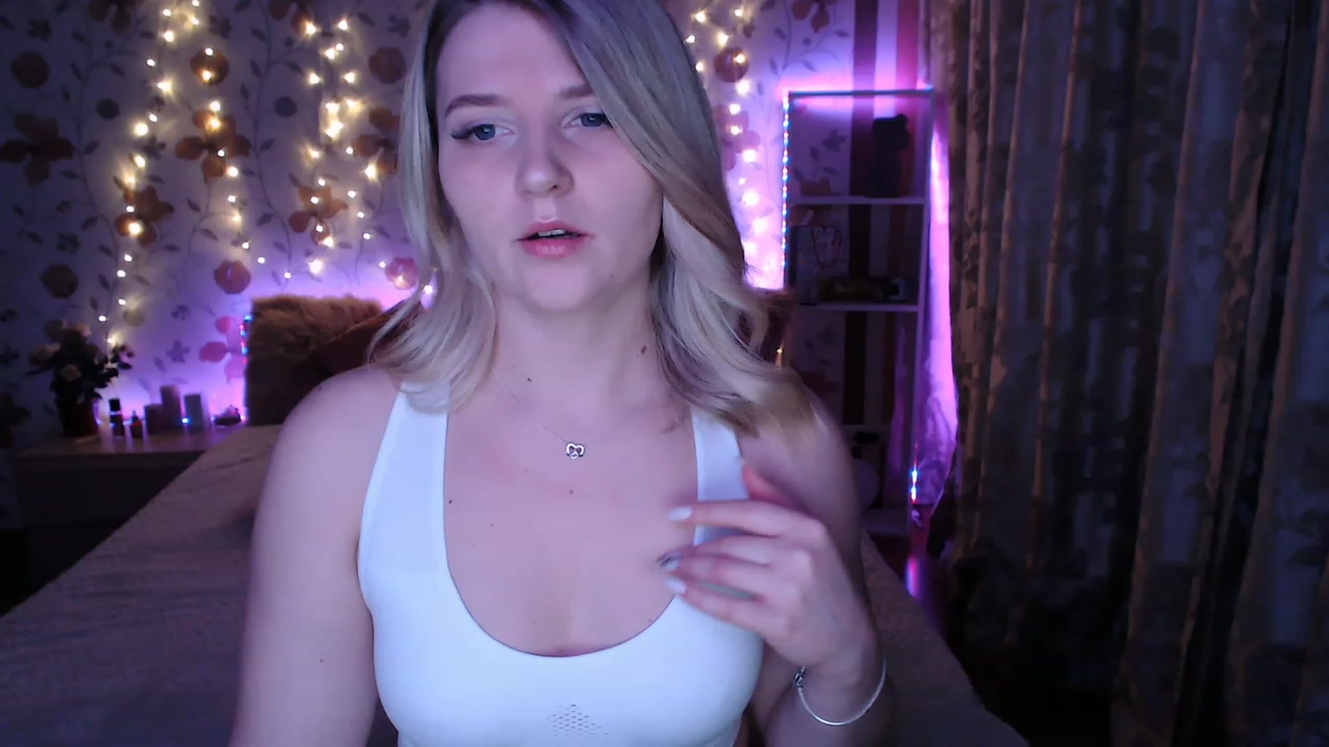 Gallery image thumbnail from Nice_Ass007's myfreecams stream on, 05/16/2023, 20:24 image 3 of 20