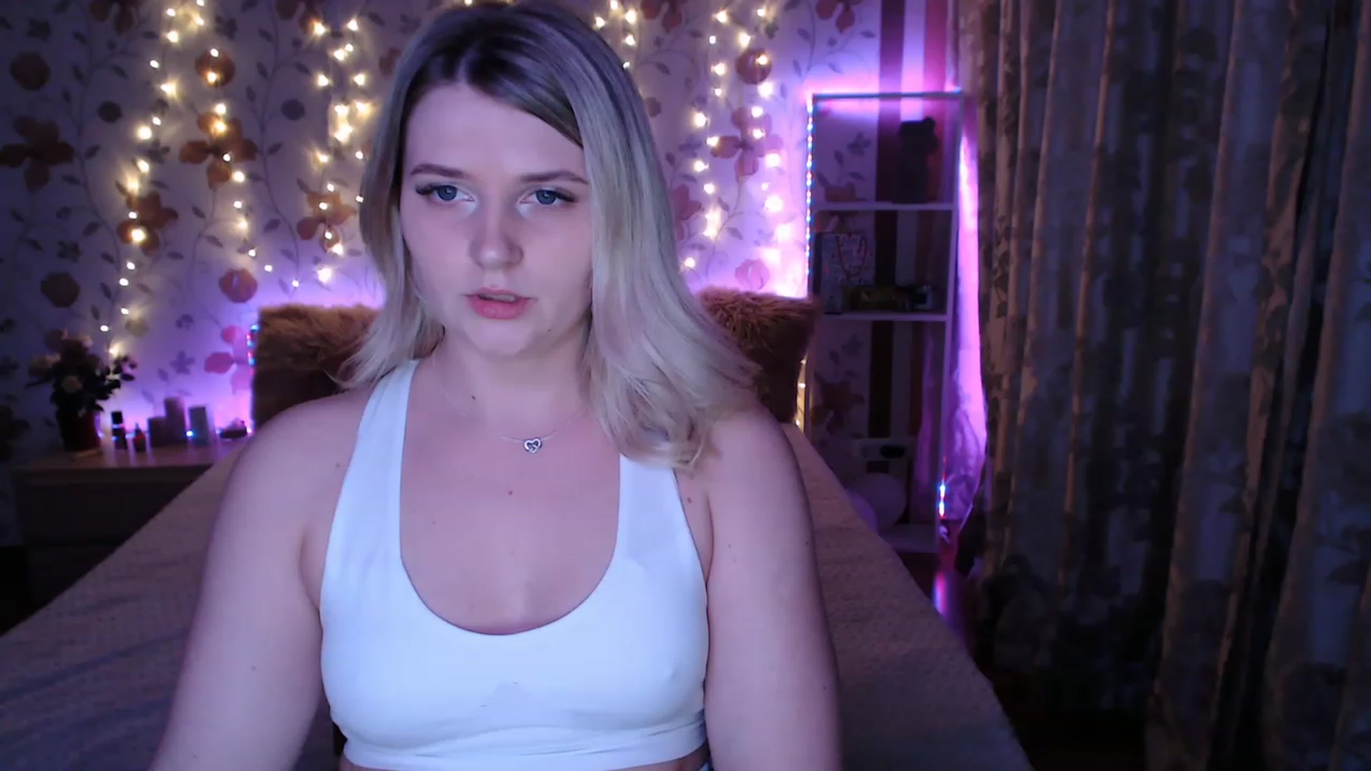 Gallery image thumbnail from Nice_Ass007's myfreecams stream on, 05/16/2023, 23:55 image 1 of 20