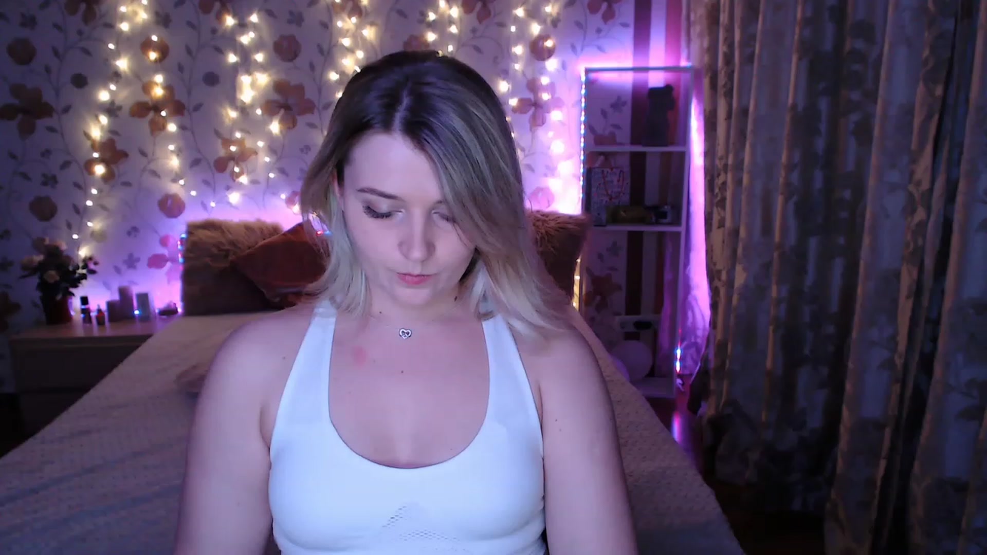 Gallery image thumbnail from Nice_Ass007's myfreecams stream on, 05/17/2023, 01:14 image 11 of 20