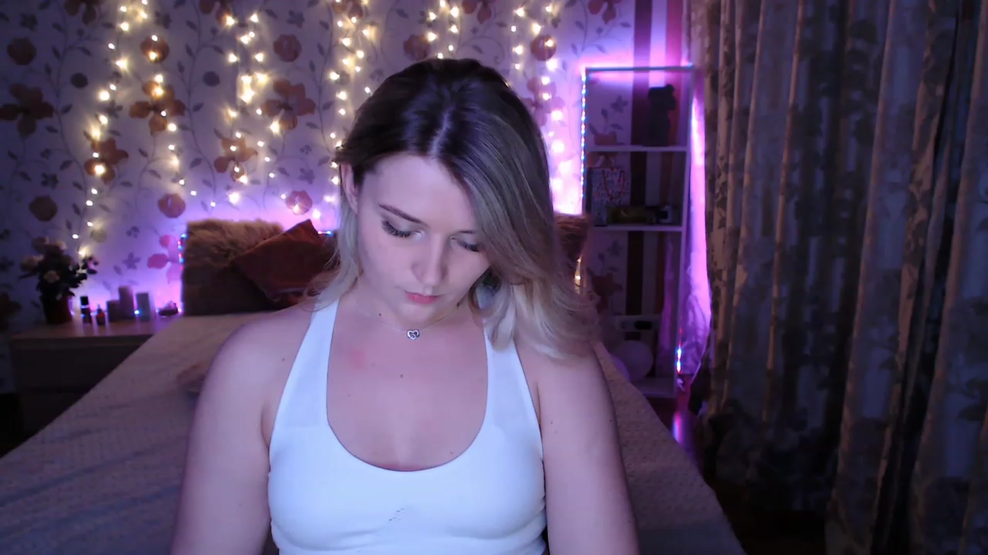 Gallery image thumbnail from Nice_Ass007's myfreecams stream on, 05/17/2023, 01:14 image 8 of 20