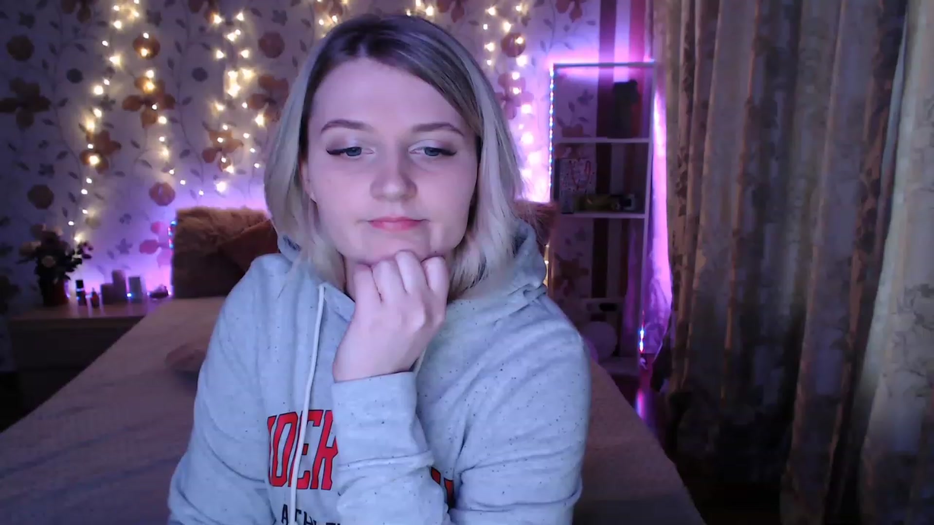 Gallery image thumbnail from Nice_Ass007's myfreecams stream on, 05/17/2023, 02:55 image 13 of 20