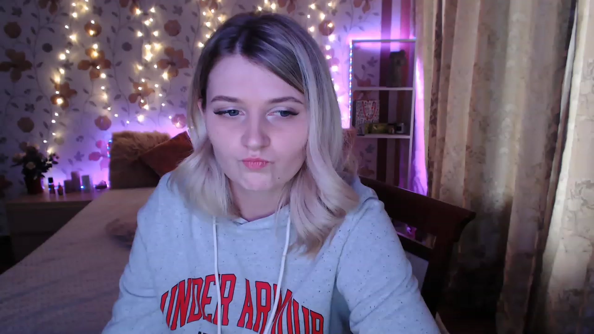 Gallery image thumbnail from Nice_Ass007's myfreecams stream on, 05/17/2023, 03:26 image 13 of 20