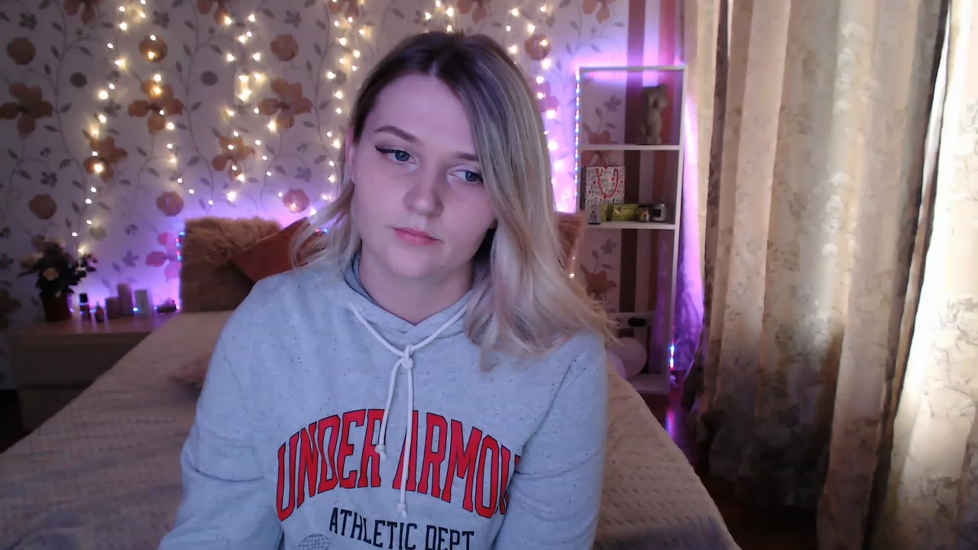 Gallery image thumbnail from Nice_Ass007's myfreecams stream on, 05/17/2023, 04:47 image 17 of 20