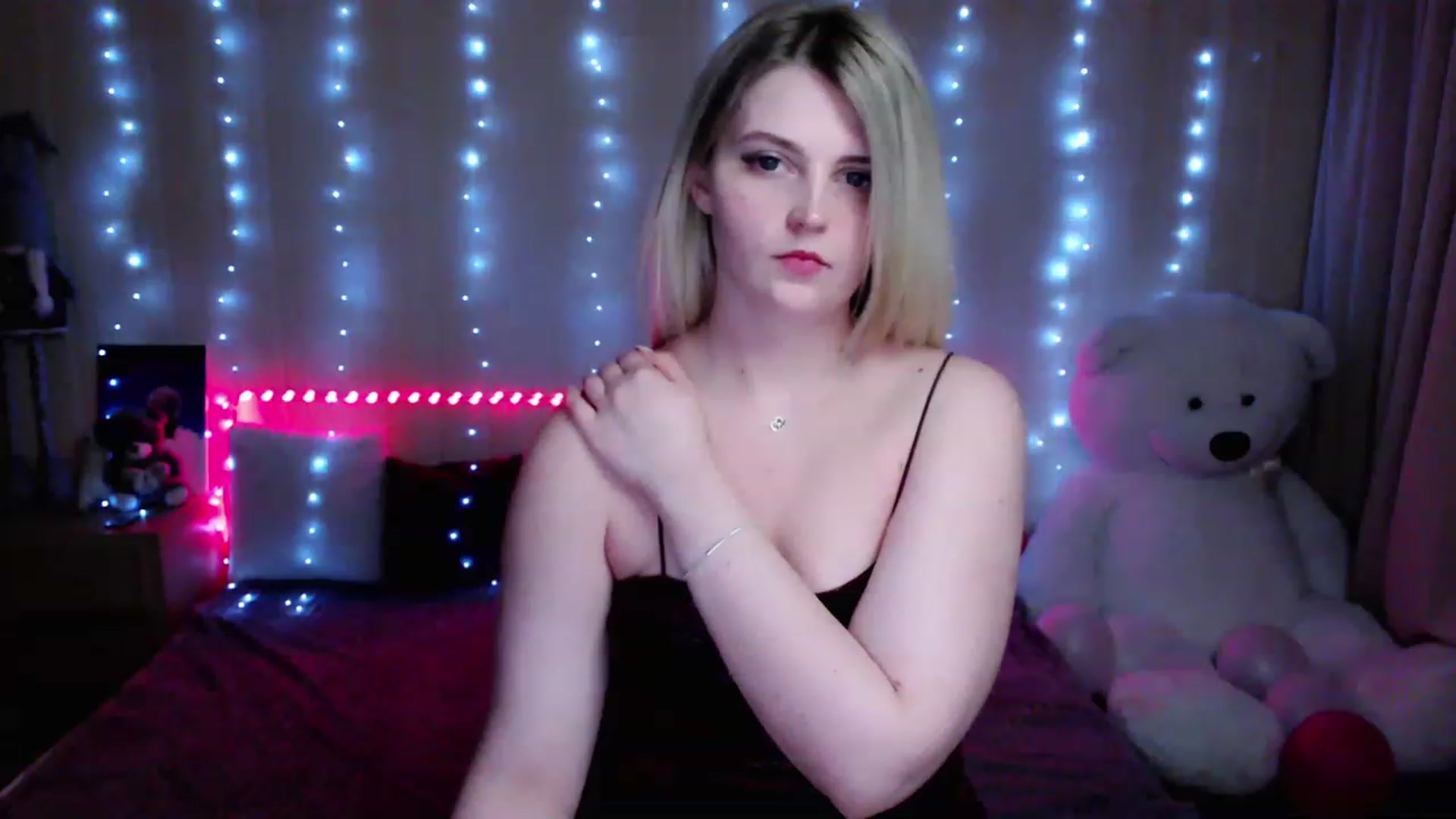 Gallery image thumbnail from Nice_Ass007's myfreecams stream on, 05/17/2023, 20:27 image 7 of 20