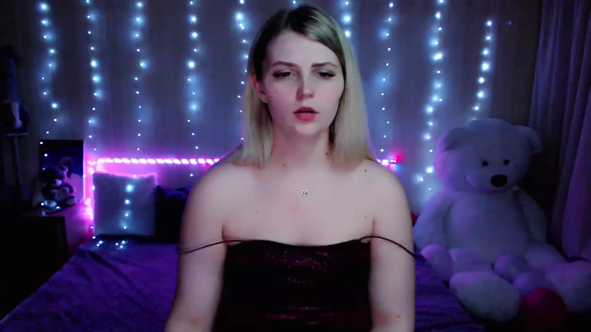Gallery image thumbnail from Nice_Ass007's myfreecams stream on, 05/17/2023, 20:27 image 19 of 20